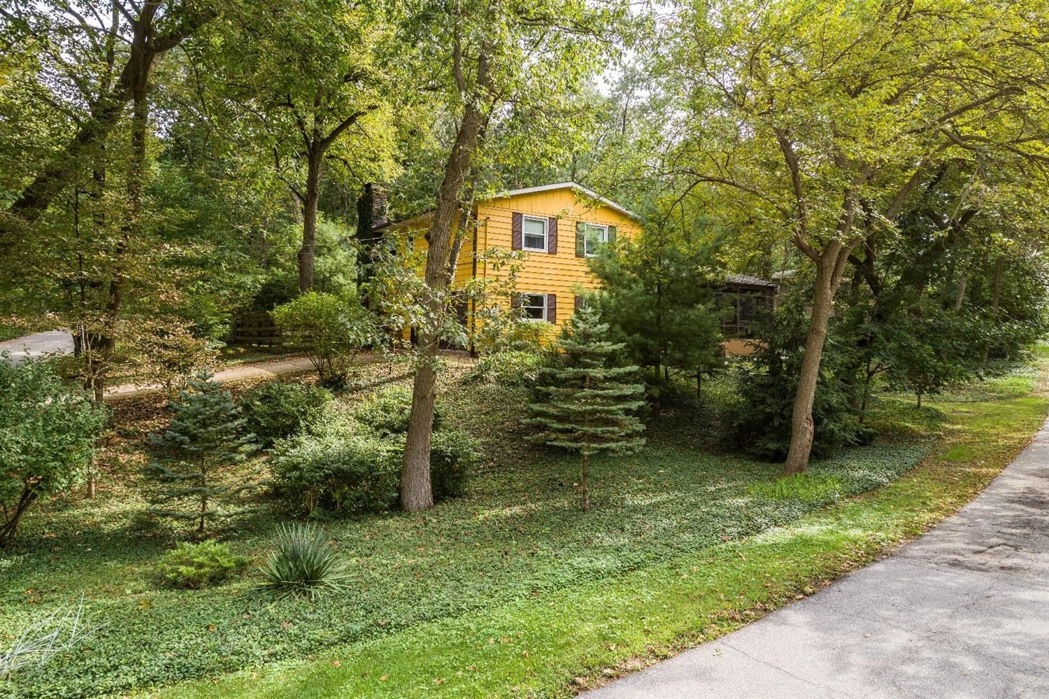 21 Woodland Trail — photo