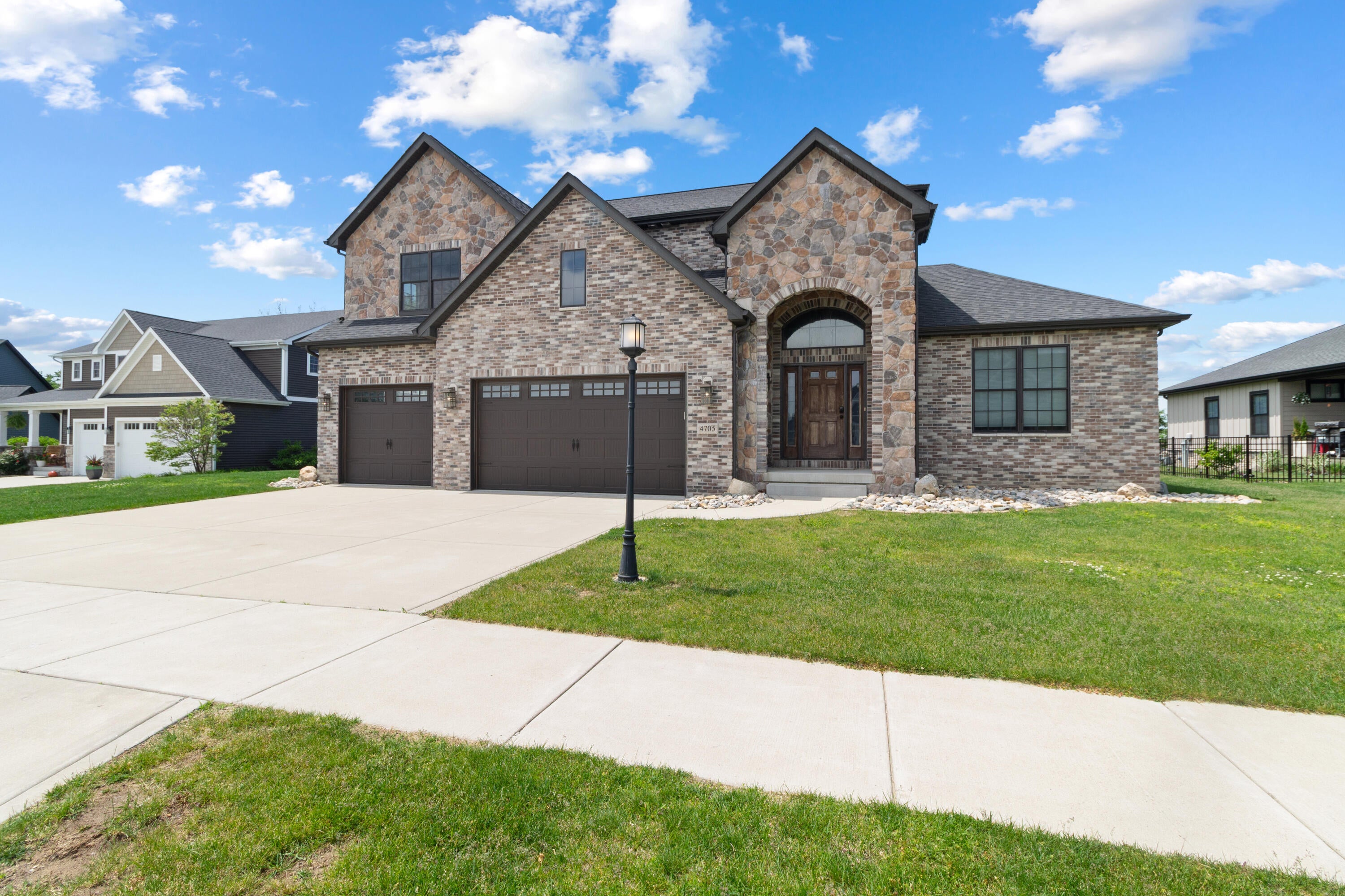 4705 Hyde Park Drive — photo