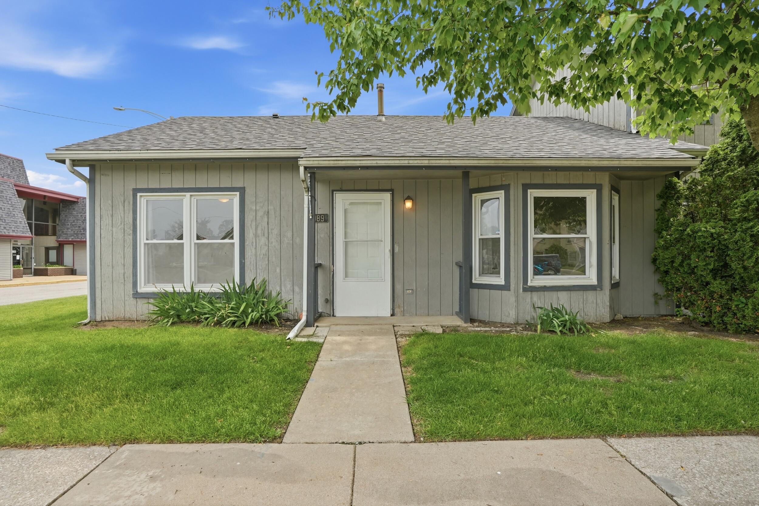 6089 Maryland Street — photo