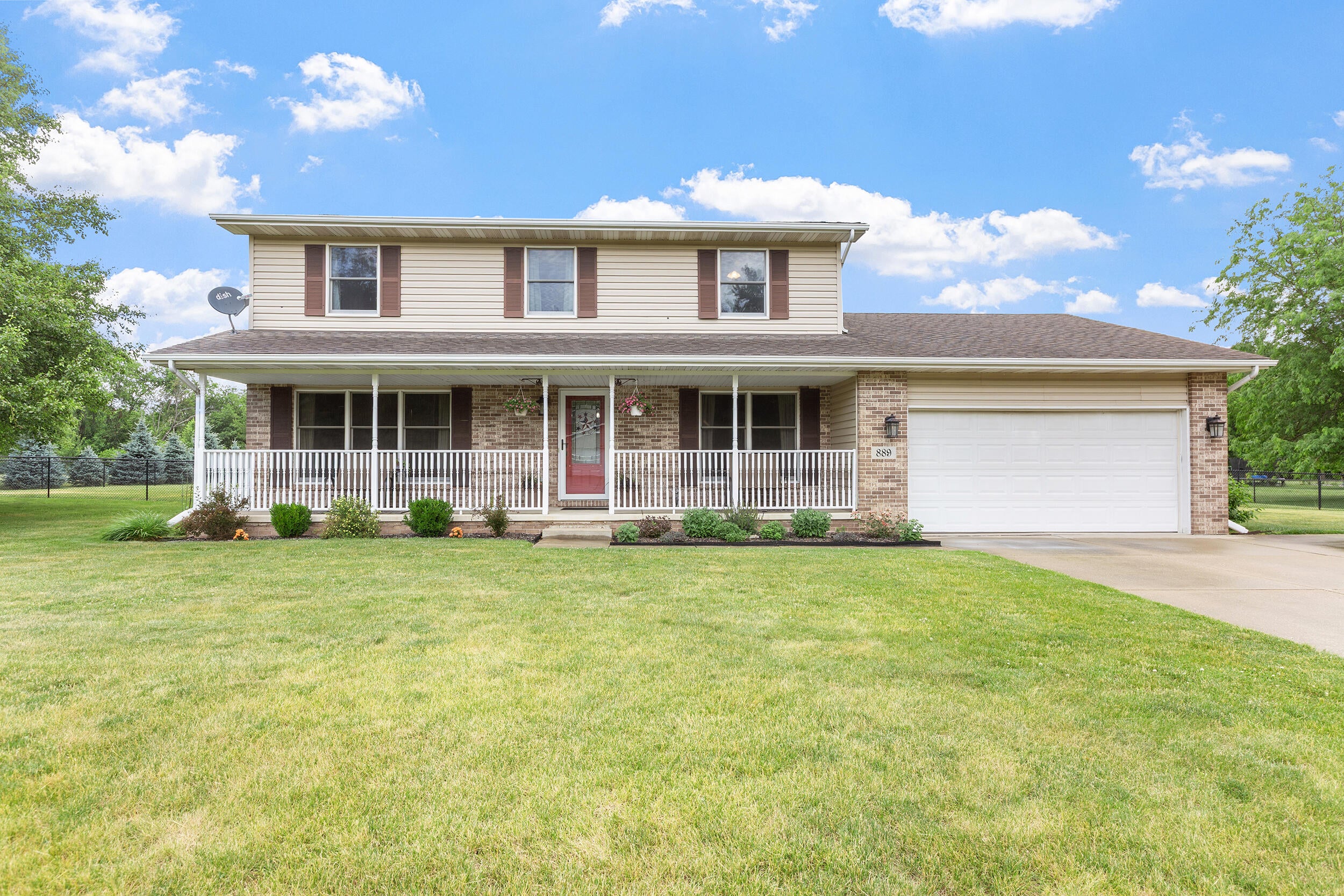 889 Rustic Acres Lane — photo