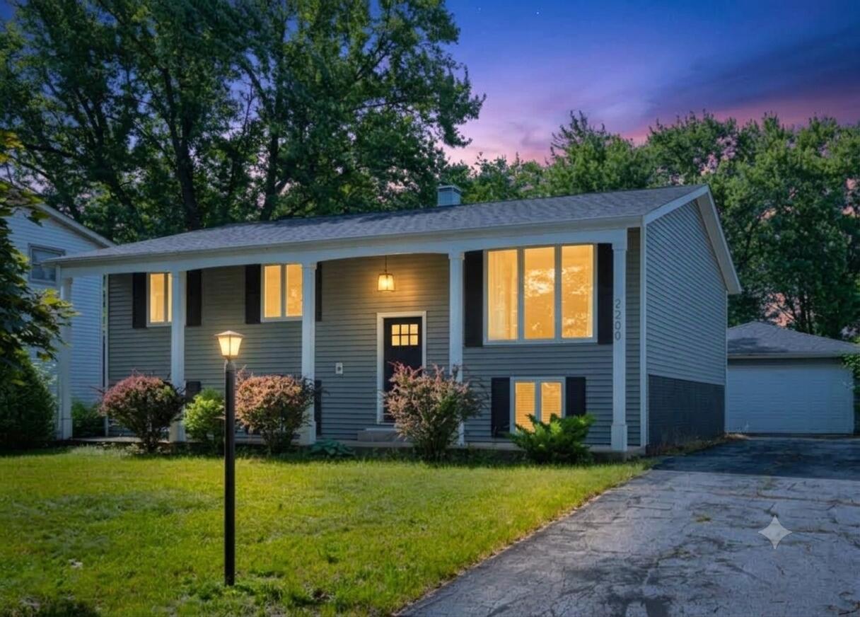 2200 Shallowford Drive — photo
