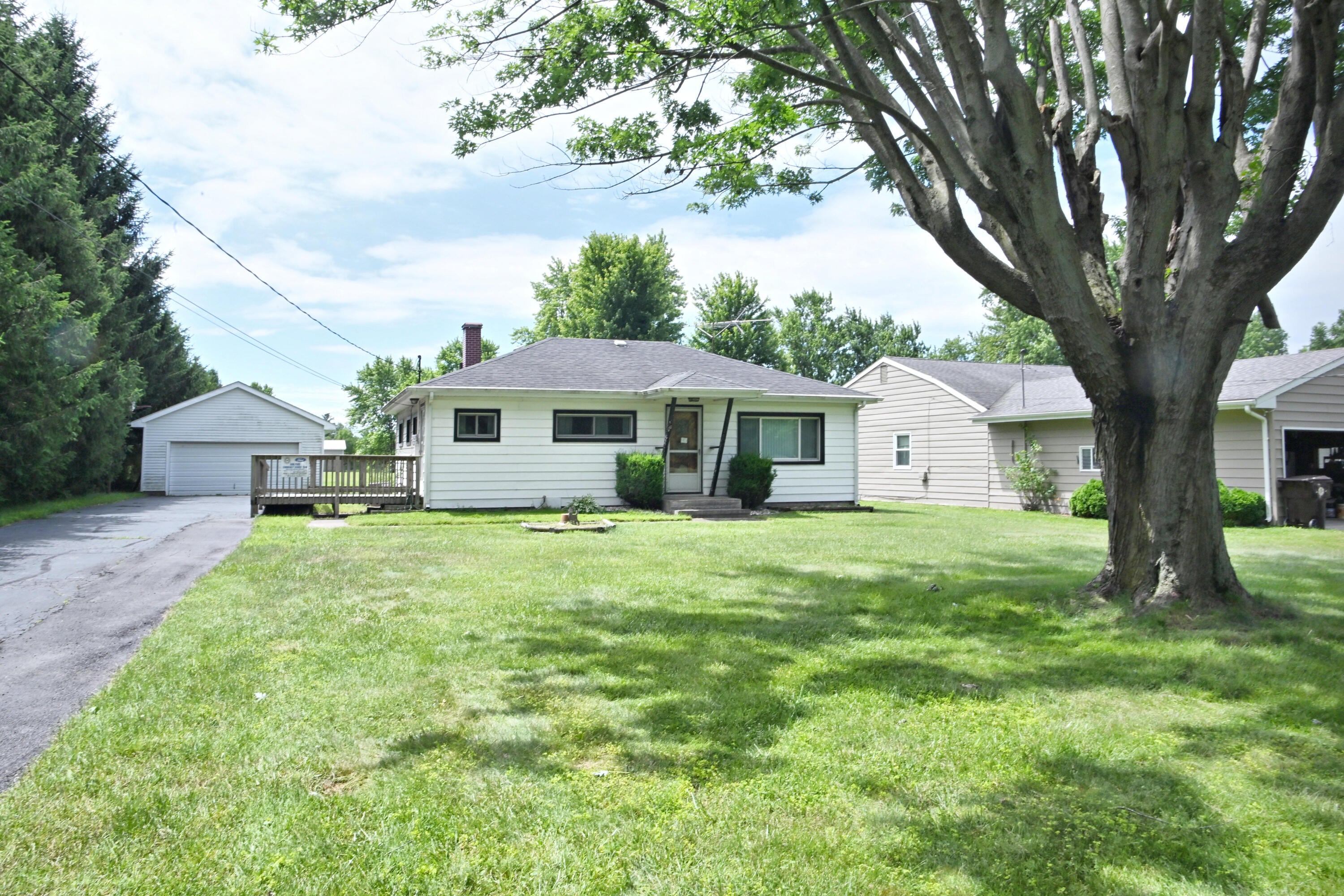 84 W 850 N — photo