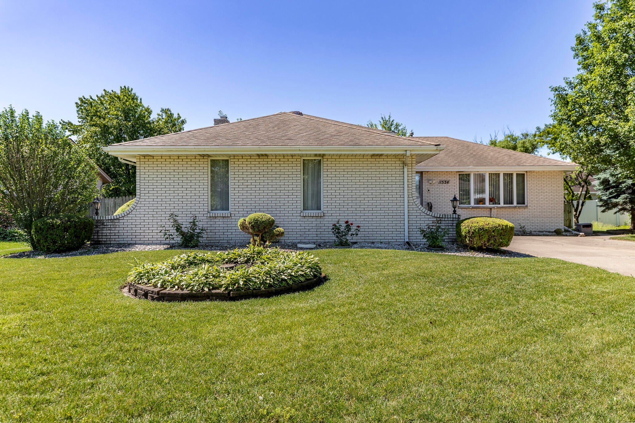 1534 Poplar Lane — photo