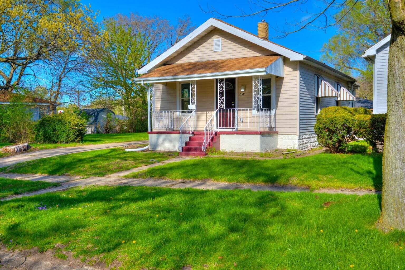 3549 Carolina Street — photo