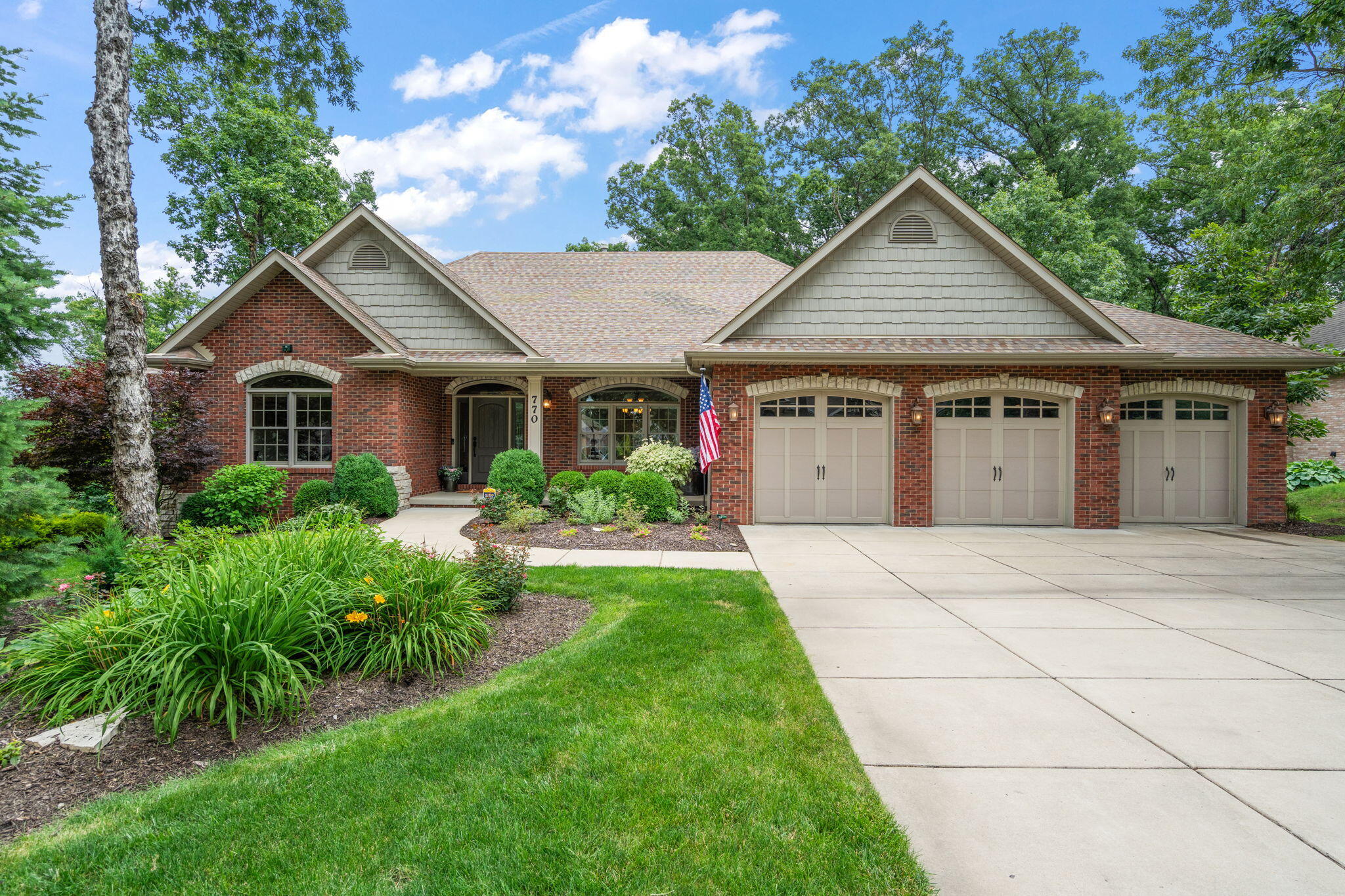 770 Quinlan Court — photo