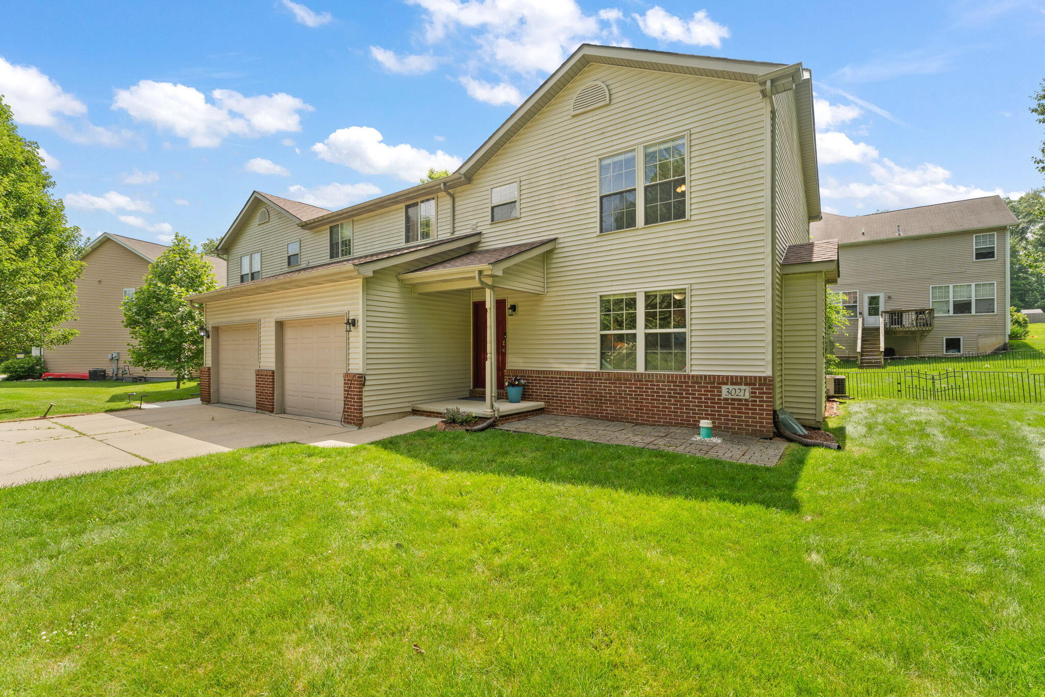 3021 Blue Grouse Street — photo