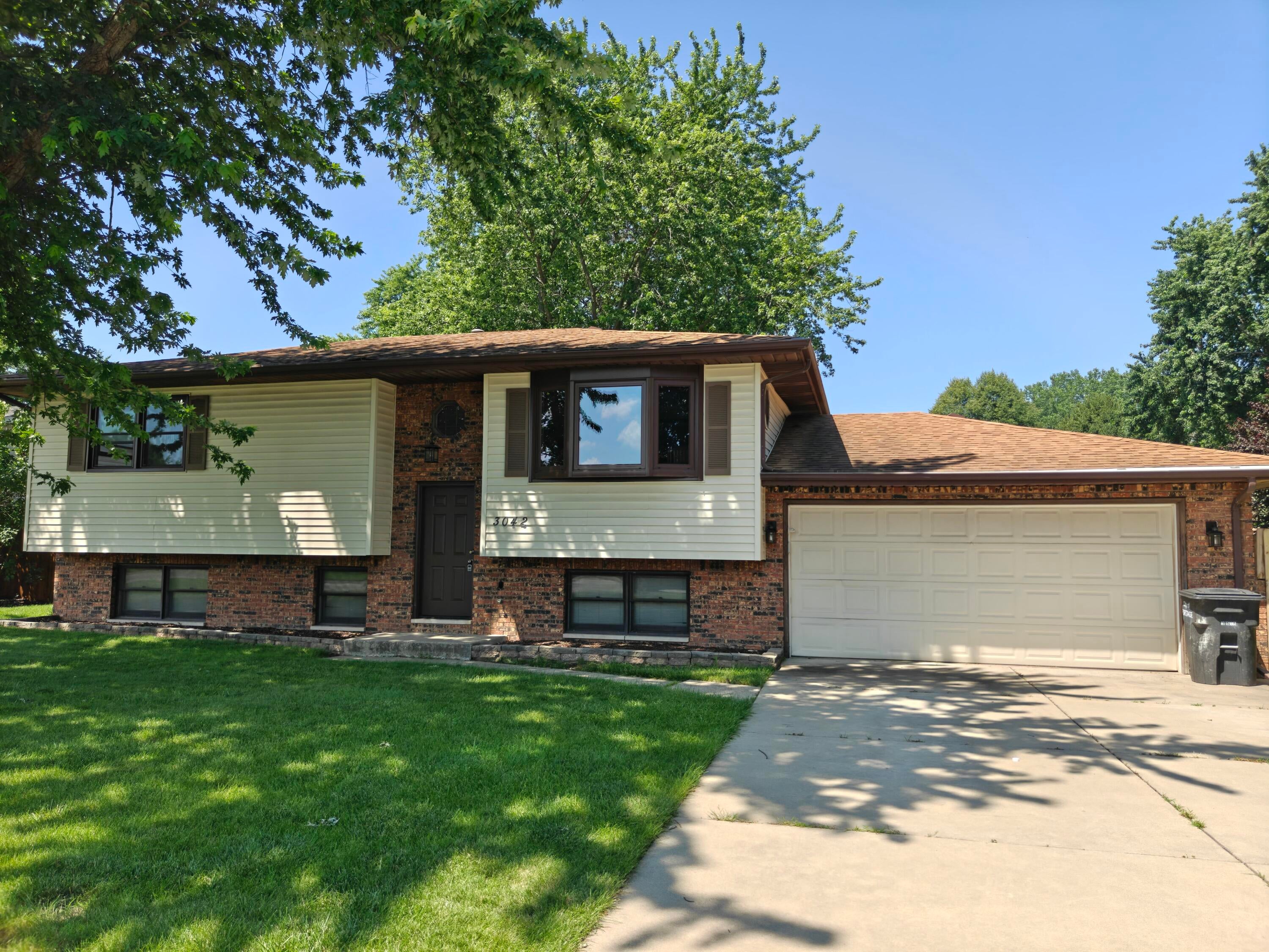 3042 Dutch Mill Street — photo