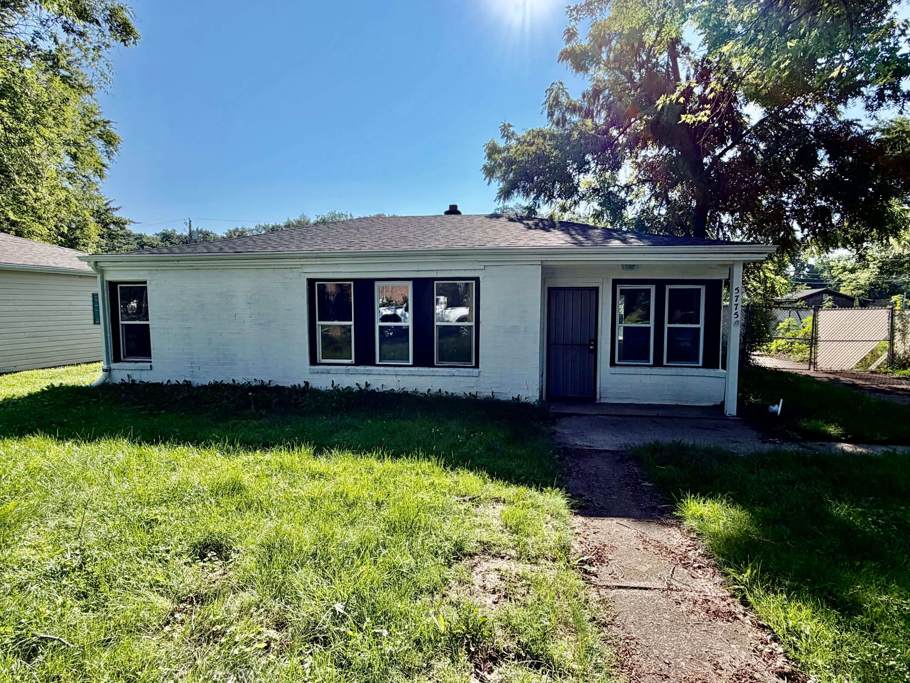 5775 Connecticut Street — photo