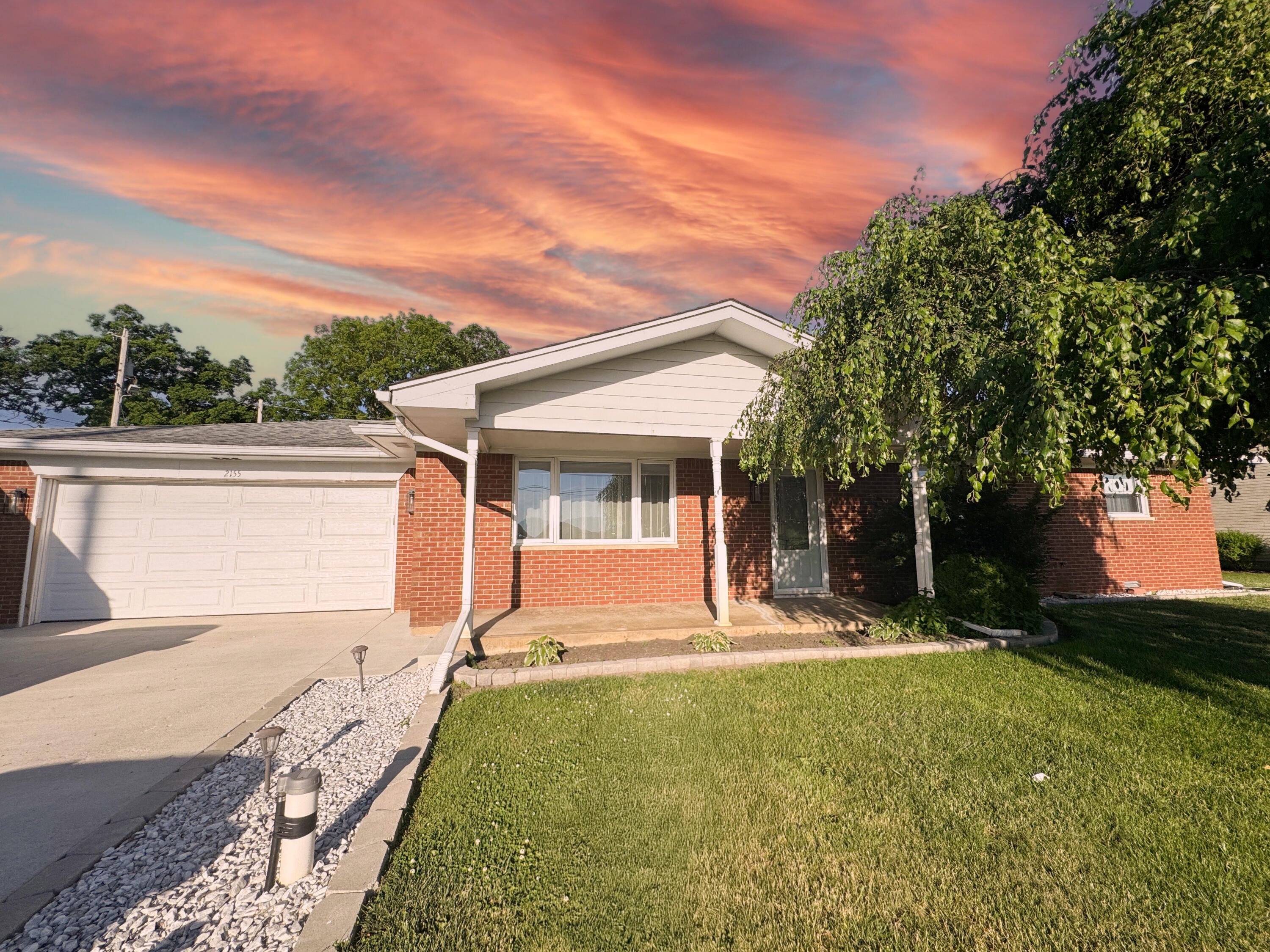 2155 N West Shafer Drive — photo