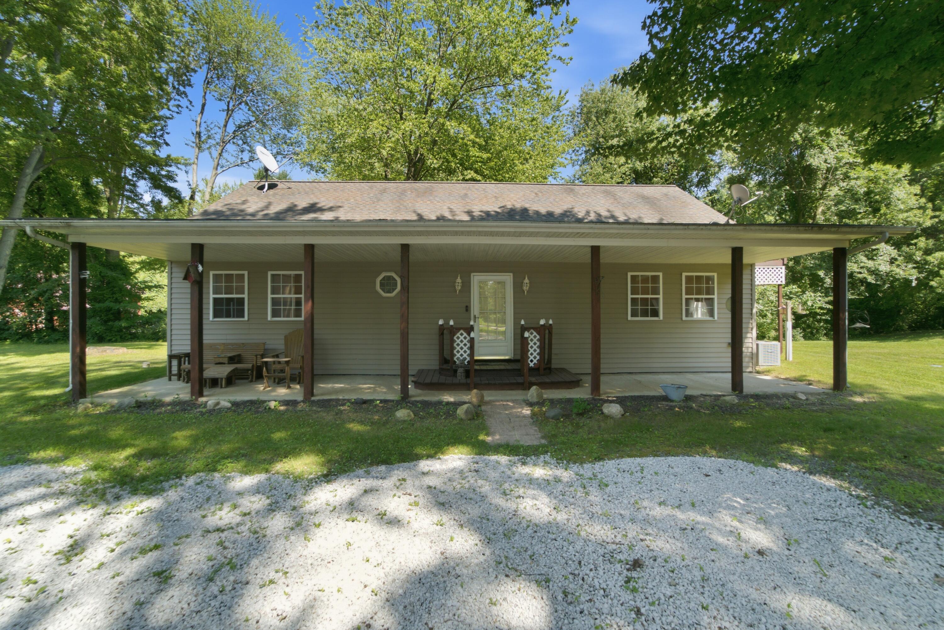 5577 N 600 W — photo