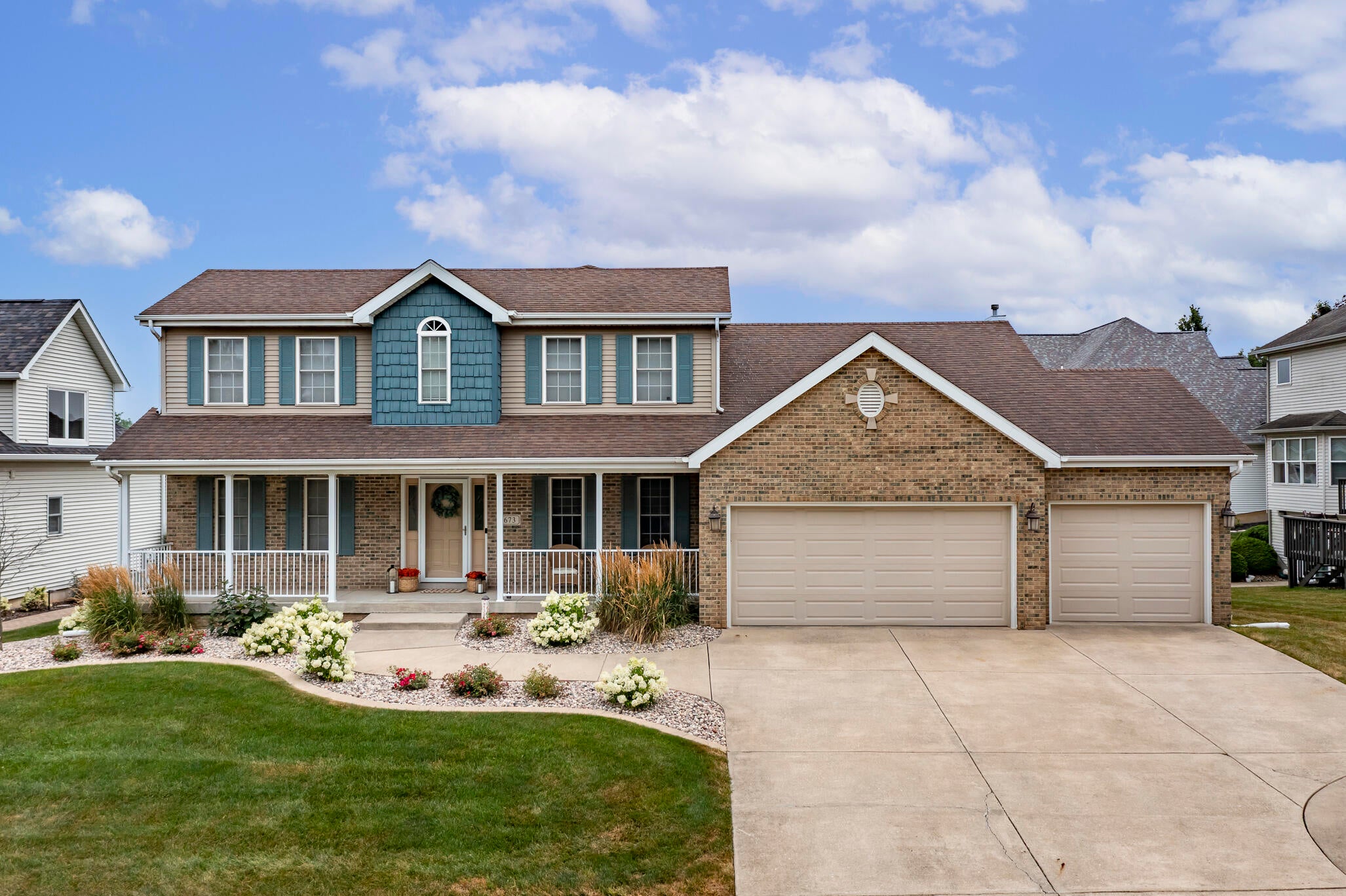 673 Davis Circle — photo