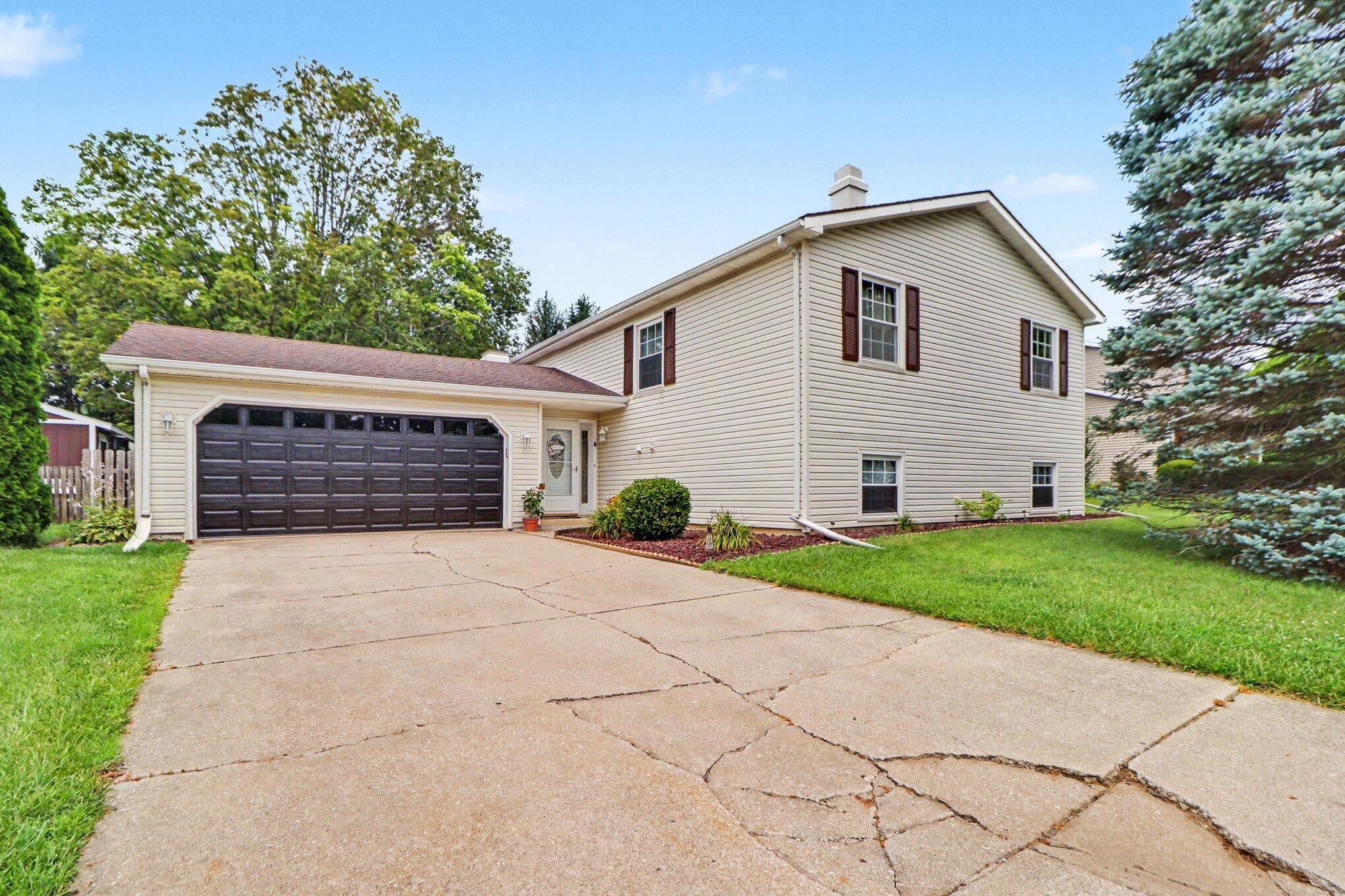 3707 Oak Grove Drive — photo