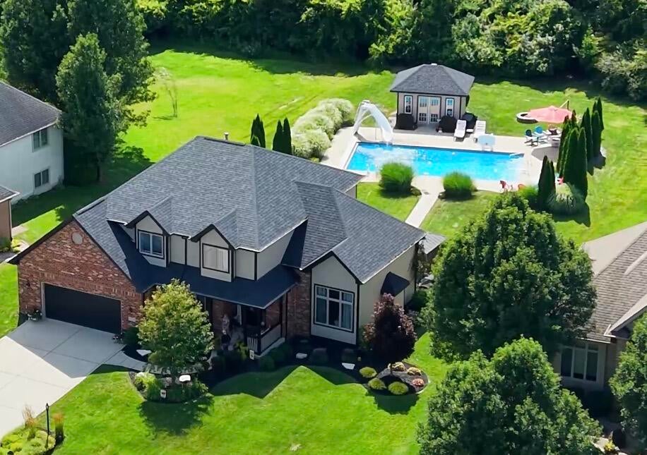 10626 Erie Drive — photo
