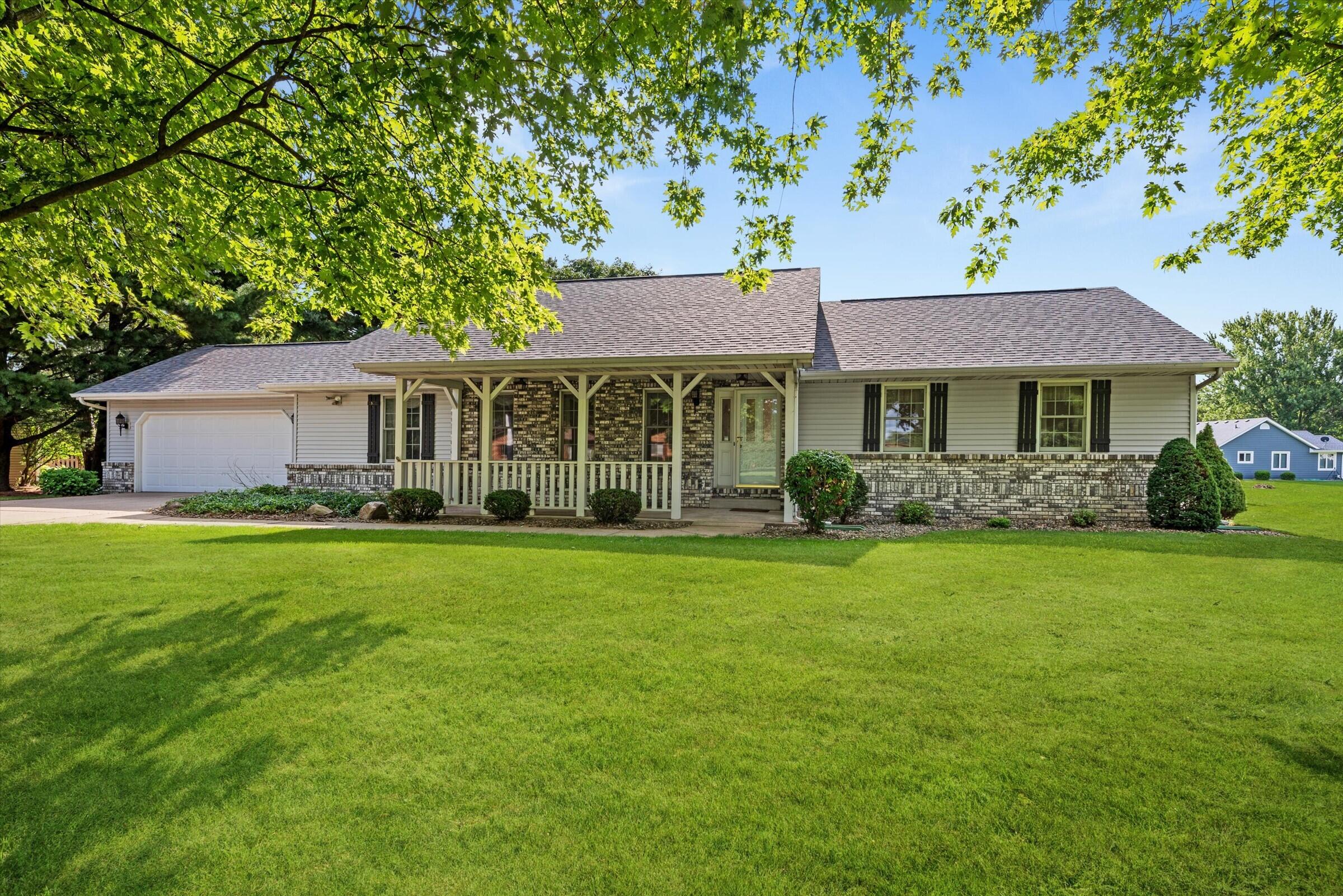 223 Thornhedge Drive — photo