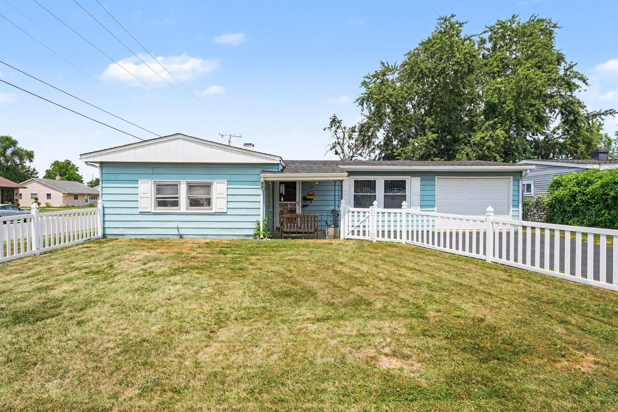 501 Belden Drive — photo