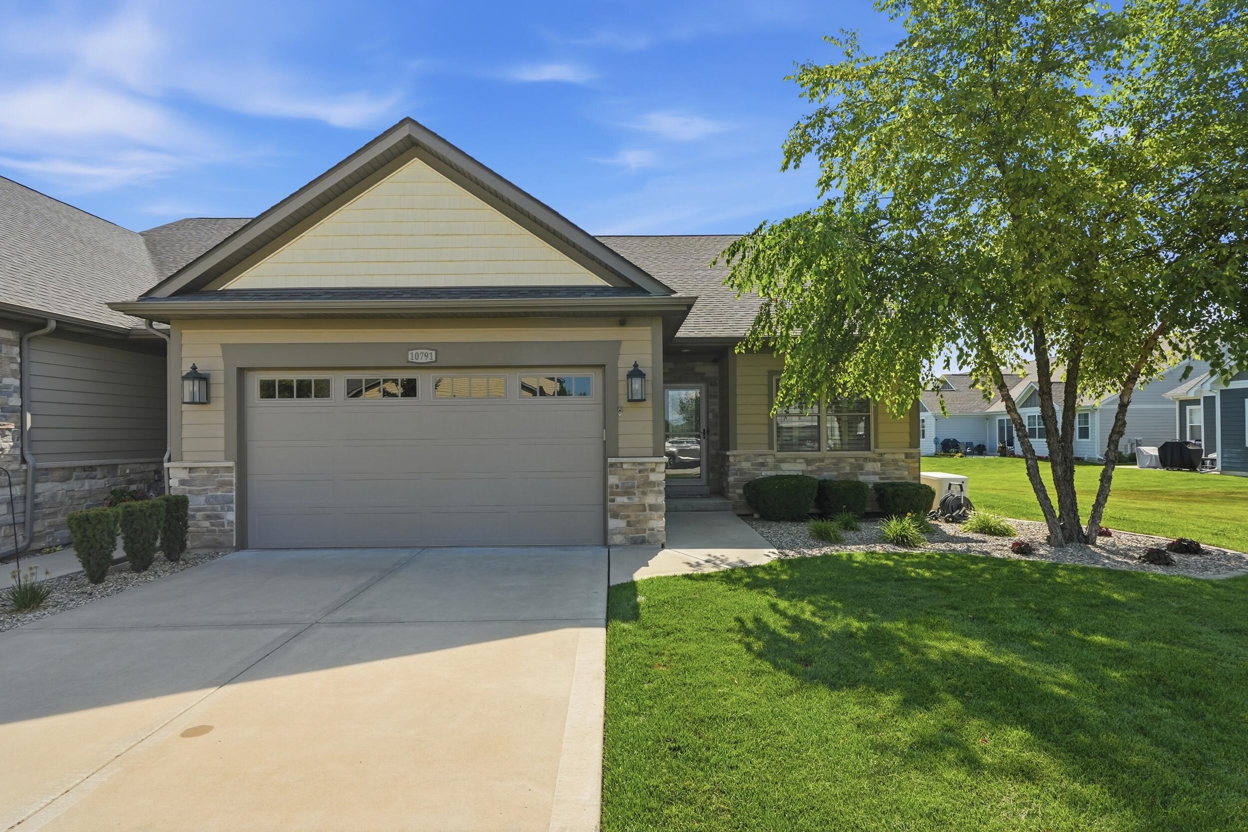 10791 Scarlett Oak Drive — photo