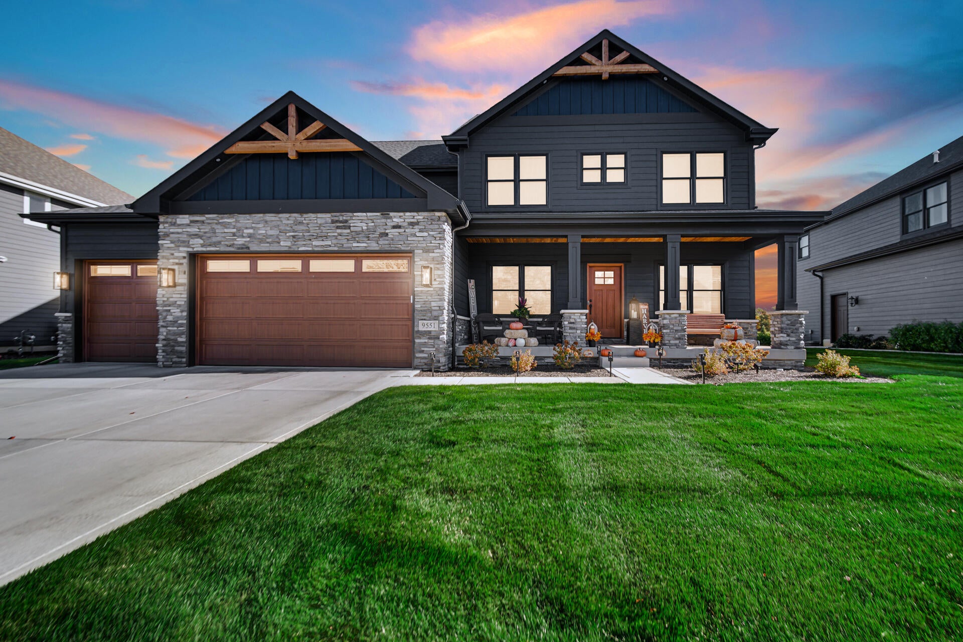 9551 Fescue Drive — photo