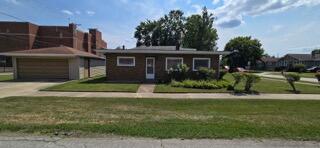 7203 Marshall Avenue — photo