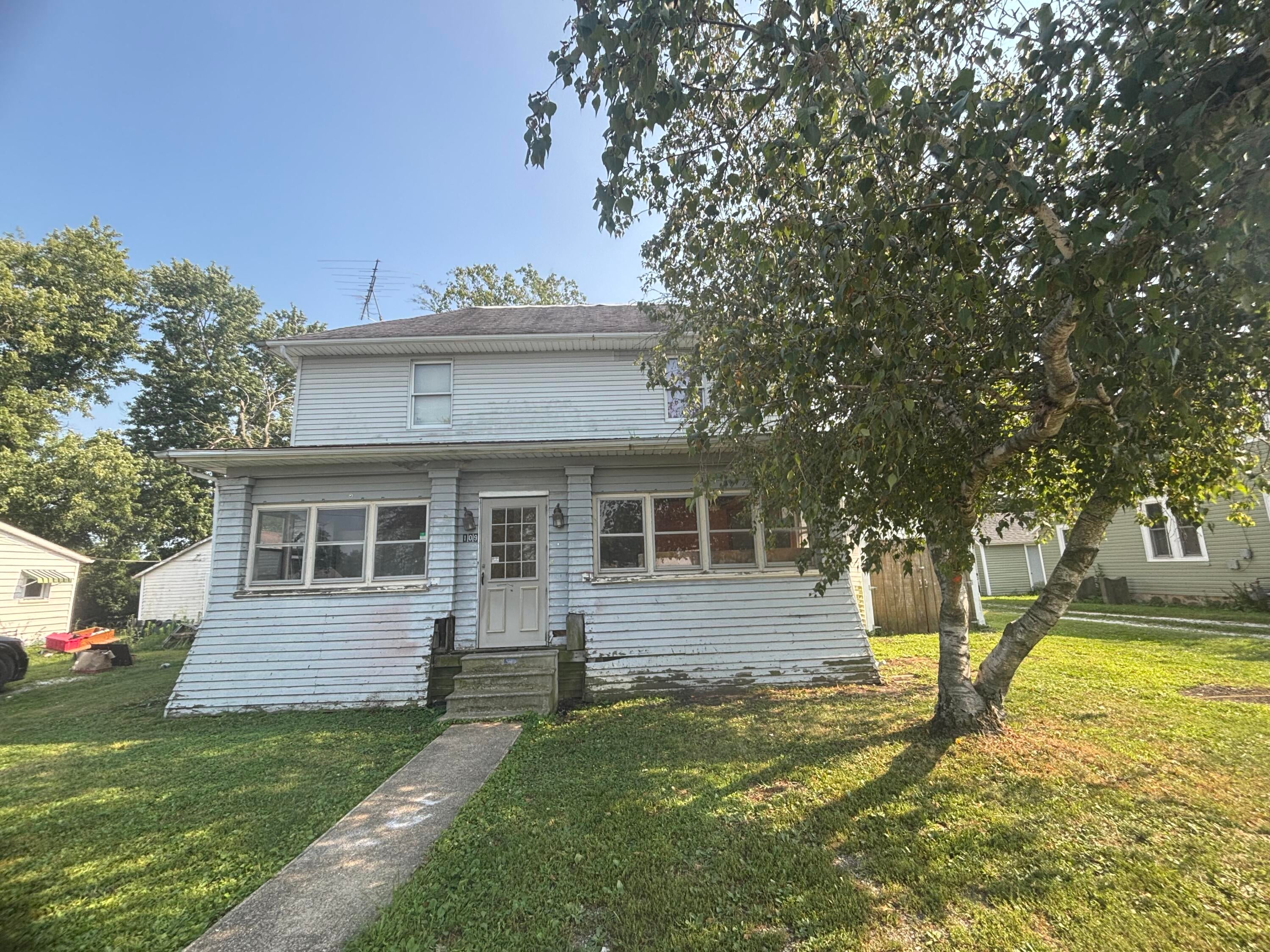 109 E Prairie Street — photo