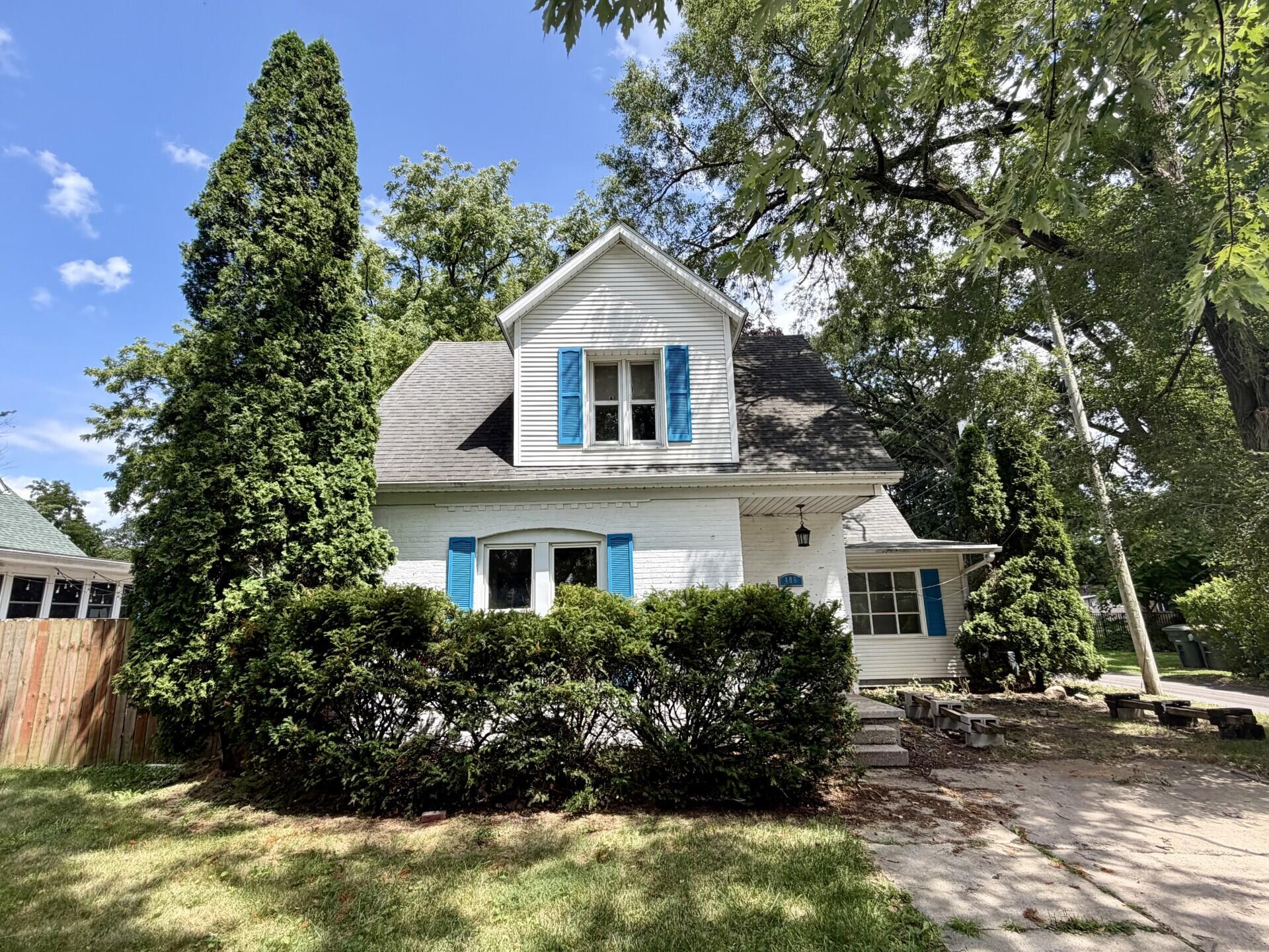 406 Locust Street — photo