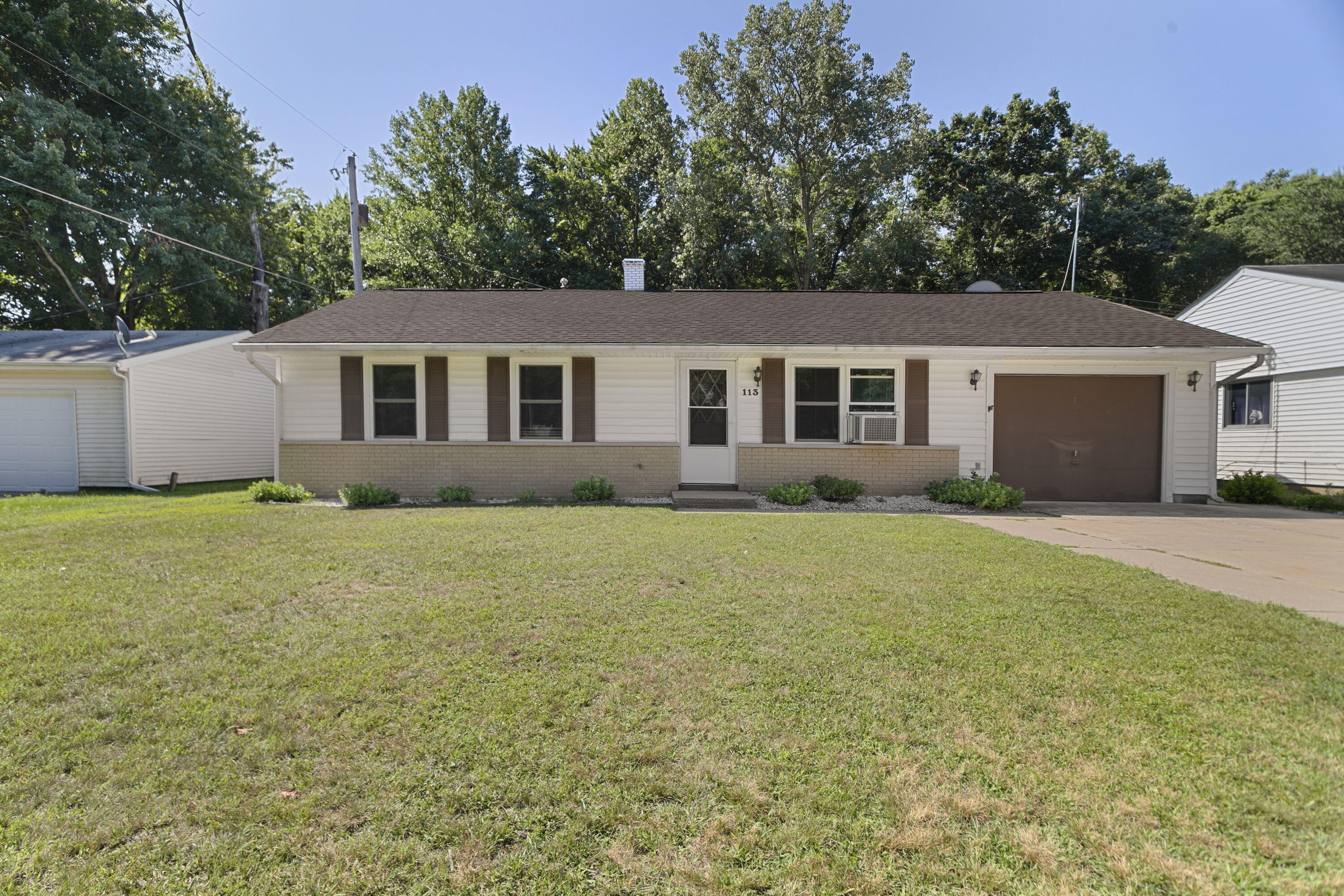 113 Willow Spring Court — photo