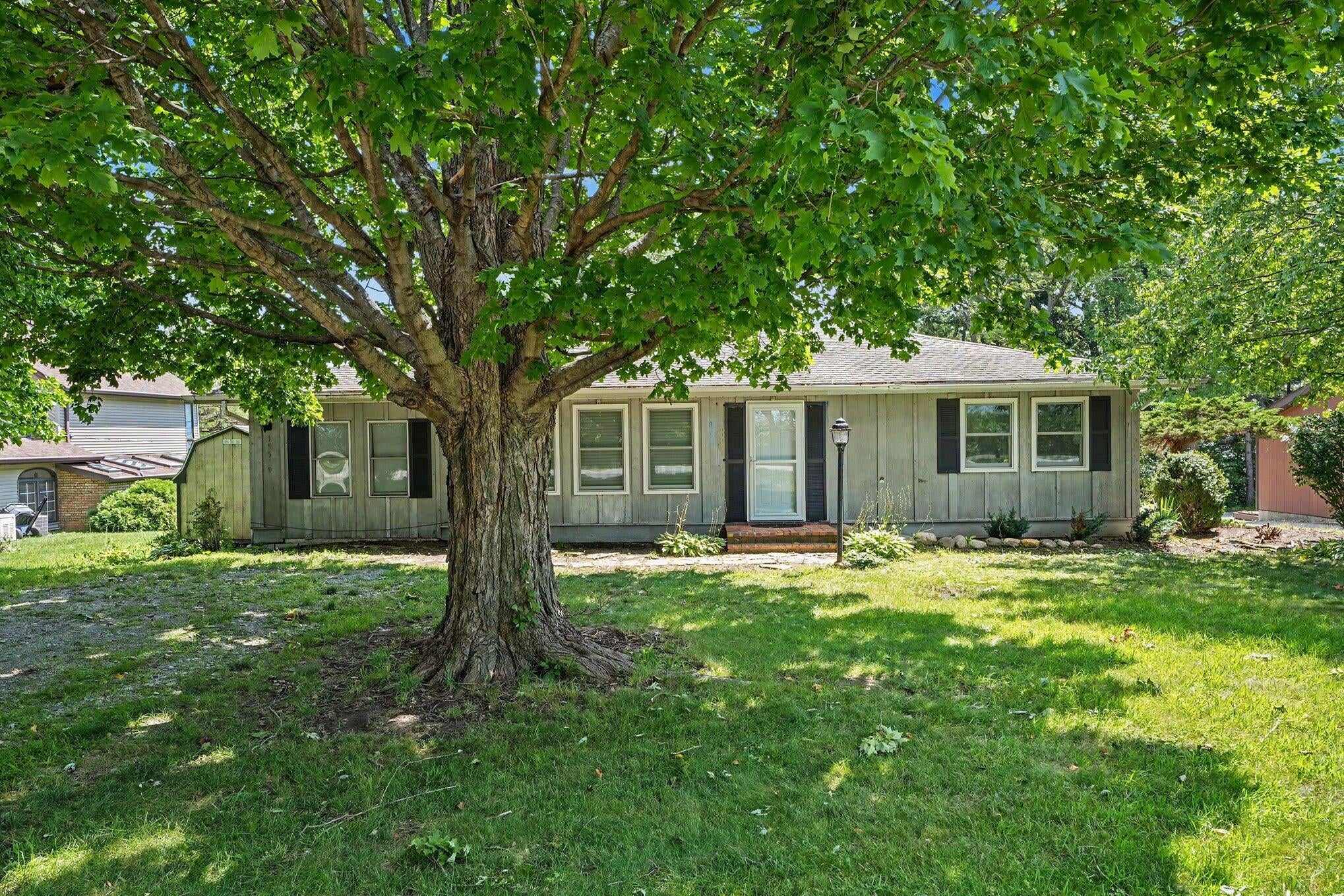 15519 Colfax Street — photo