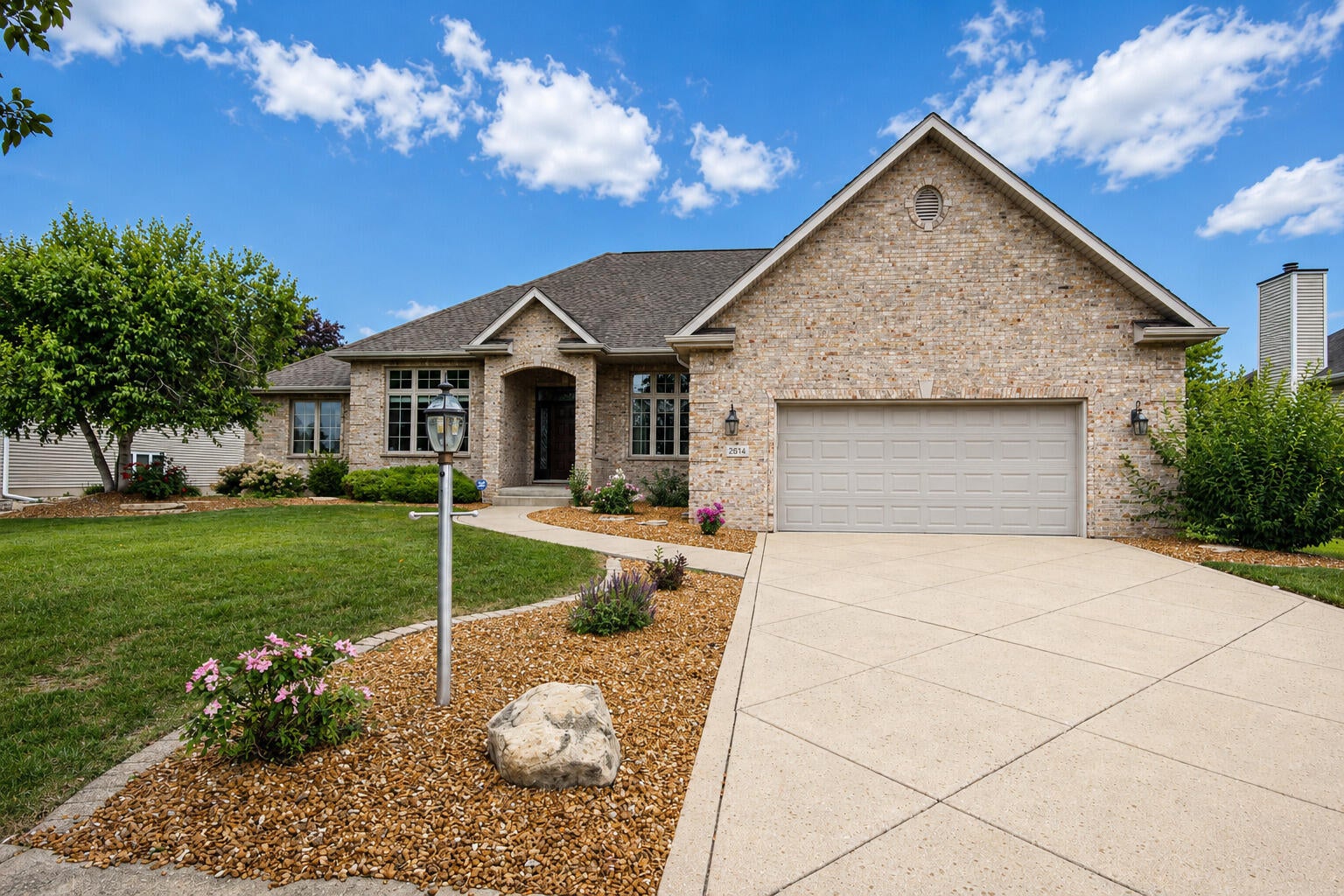 2614 Lancelot Lane — photo