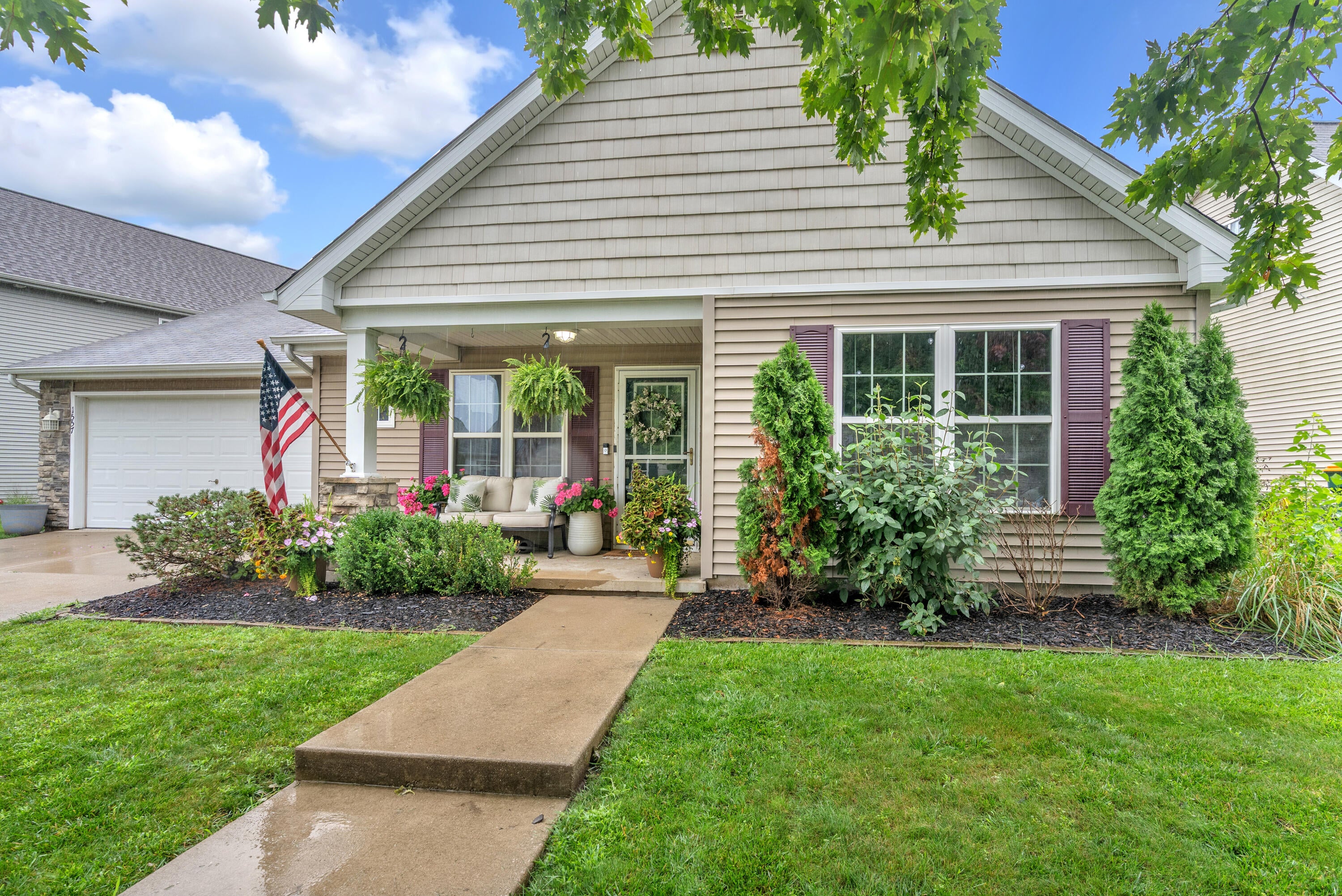 1557 Byfield Parkway — photo