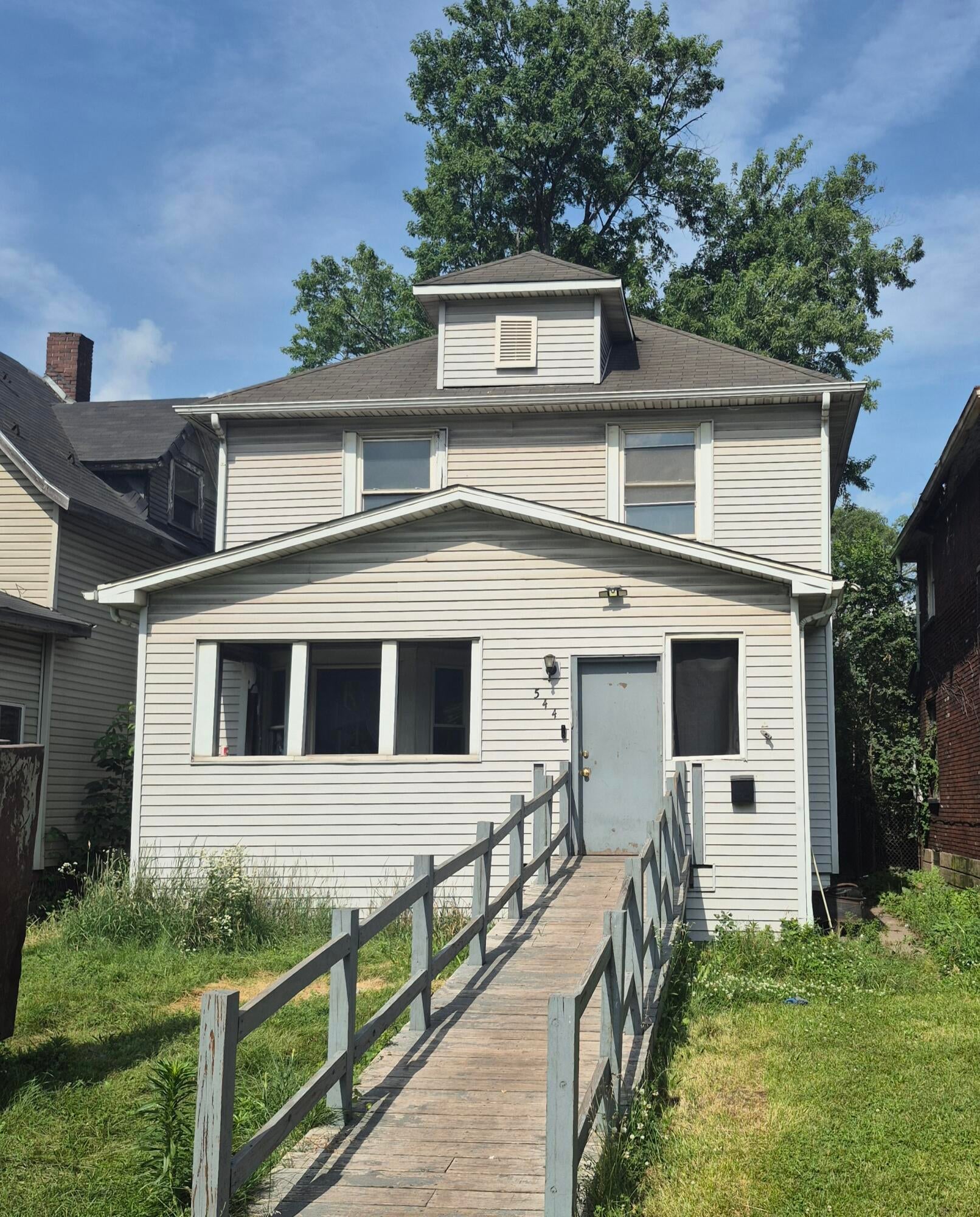 544 Van Buren Street — photo