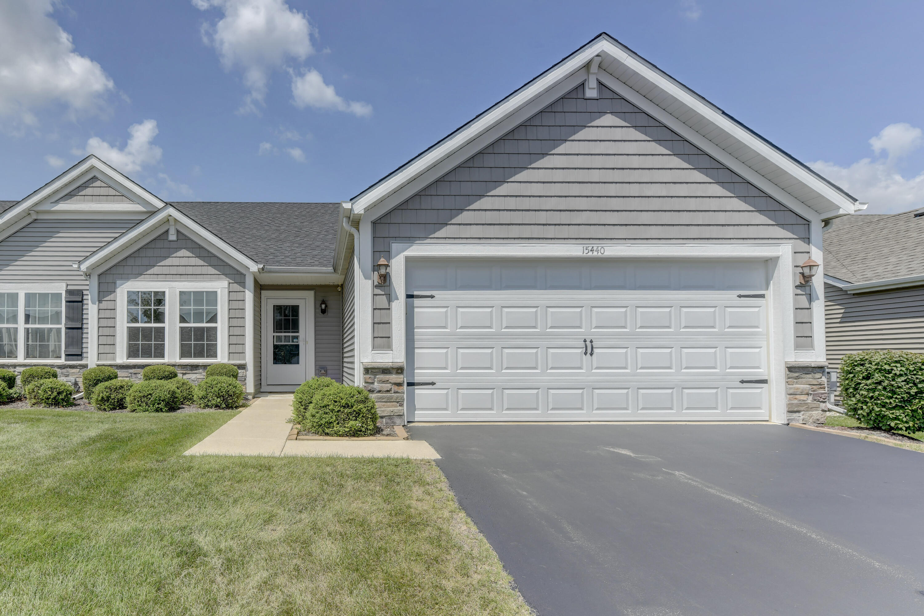 15440 W 101st Place — photo