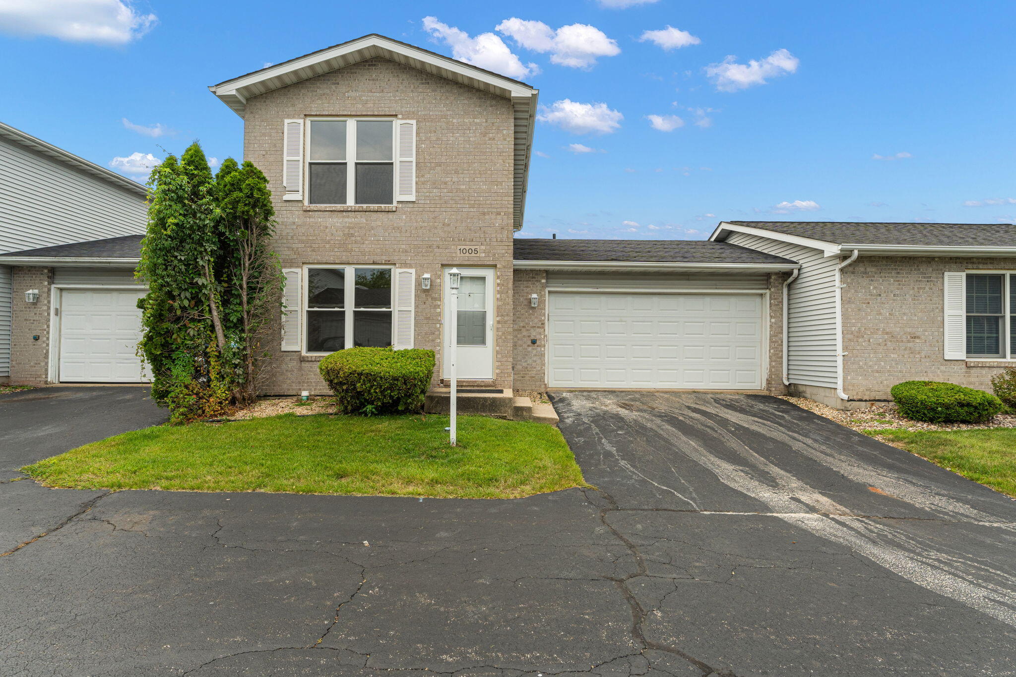1005 Windsor Lane — photo