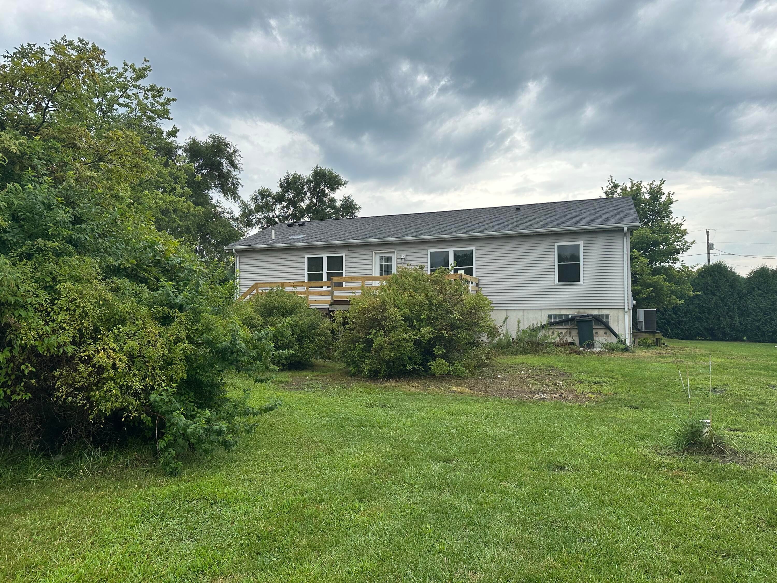 11877 N 600 W — photo