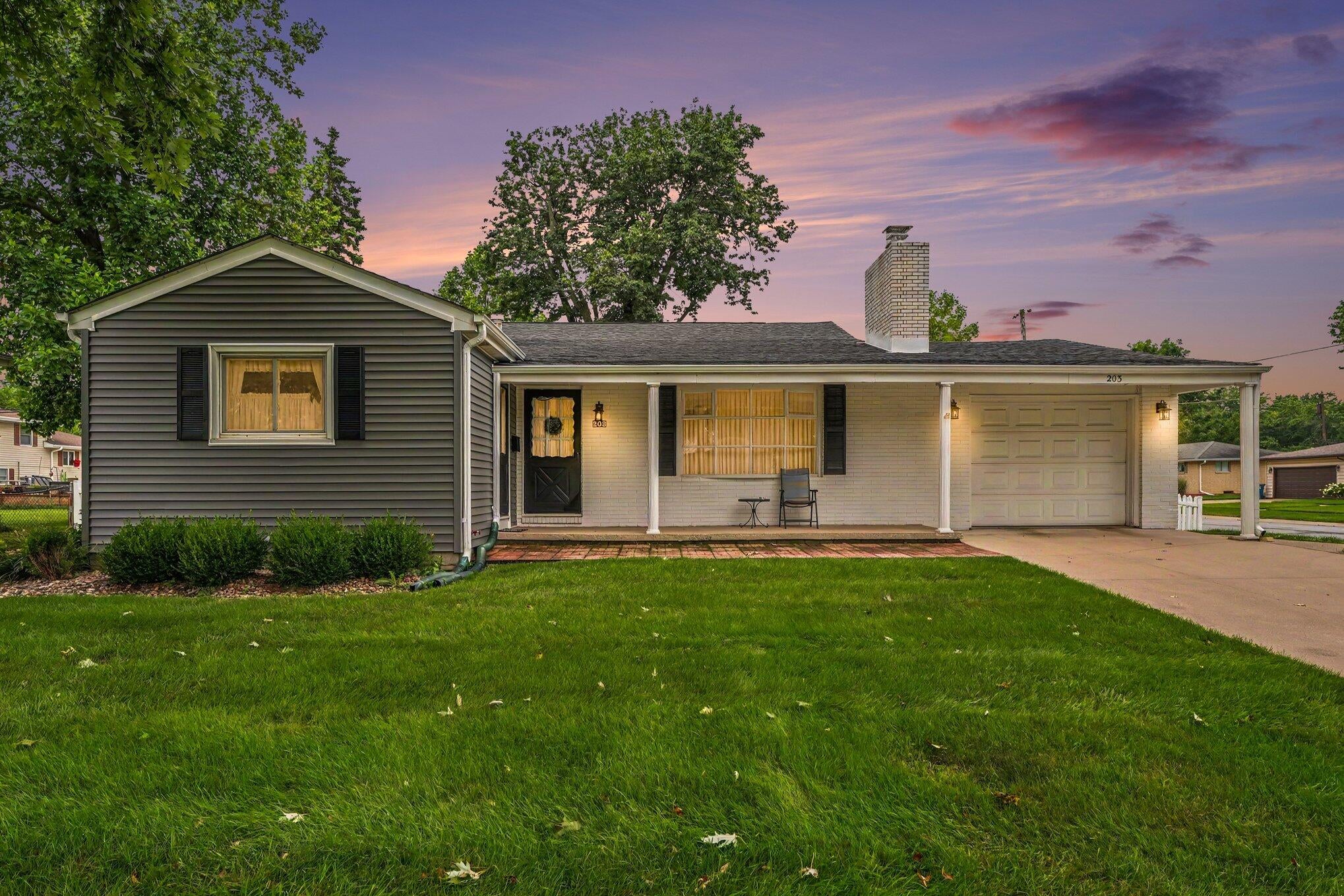 203 E Greenwood Avenue — photo
