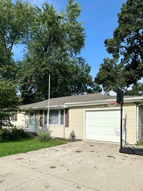 2933 Parker Street — photo