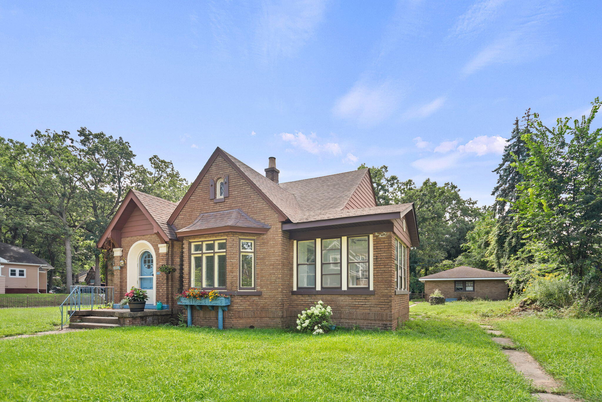 329 Hobart Street — photo