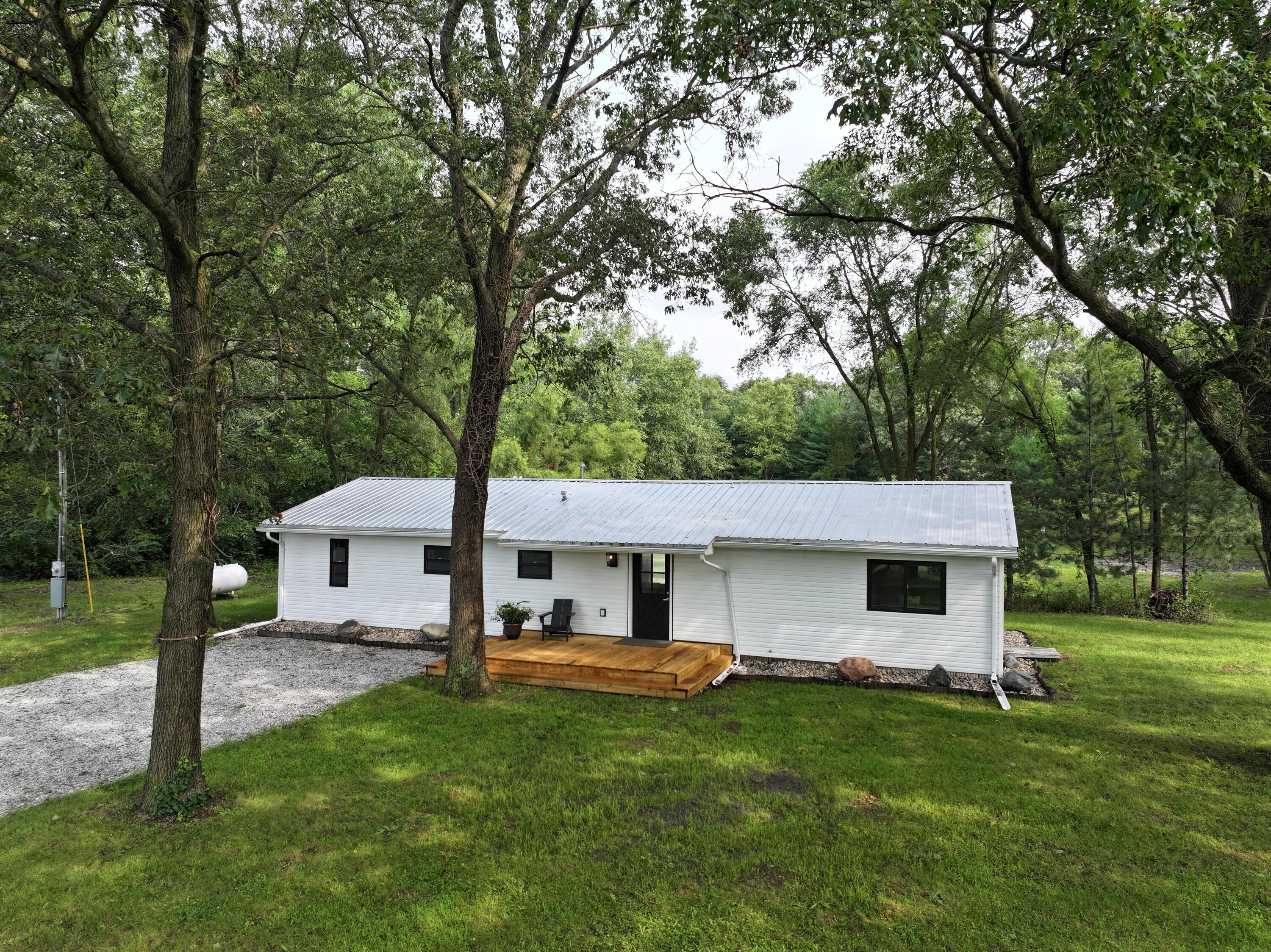 13054 W 300 N — photo