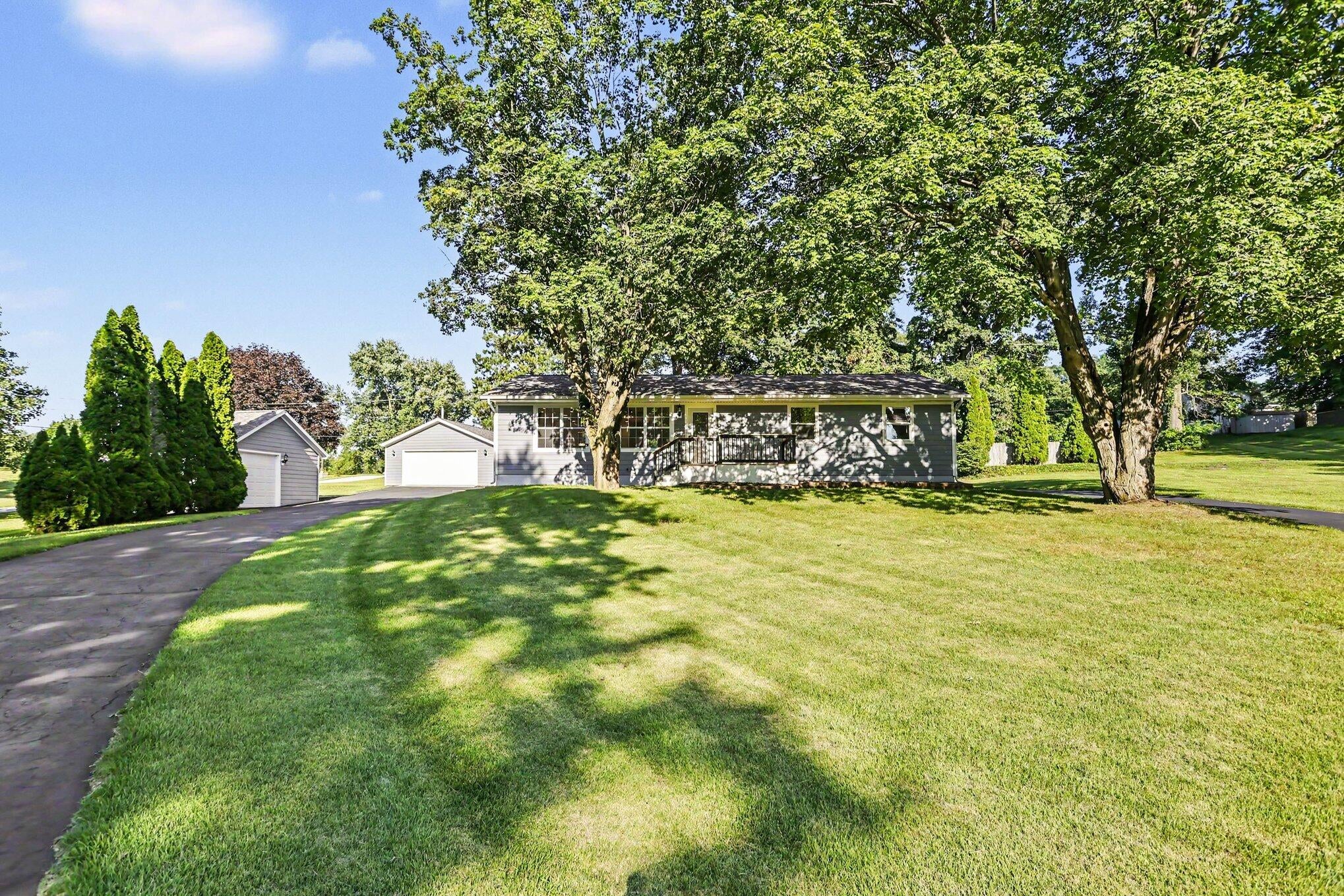 6571 W Johnson Road — photo