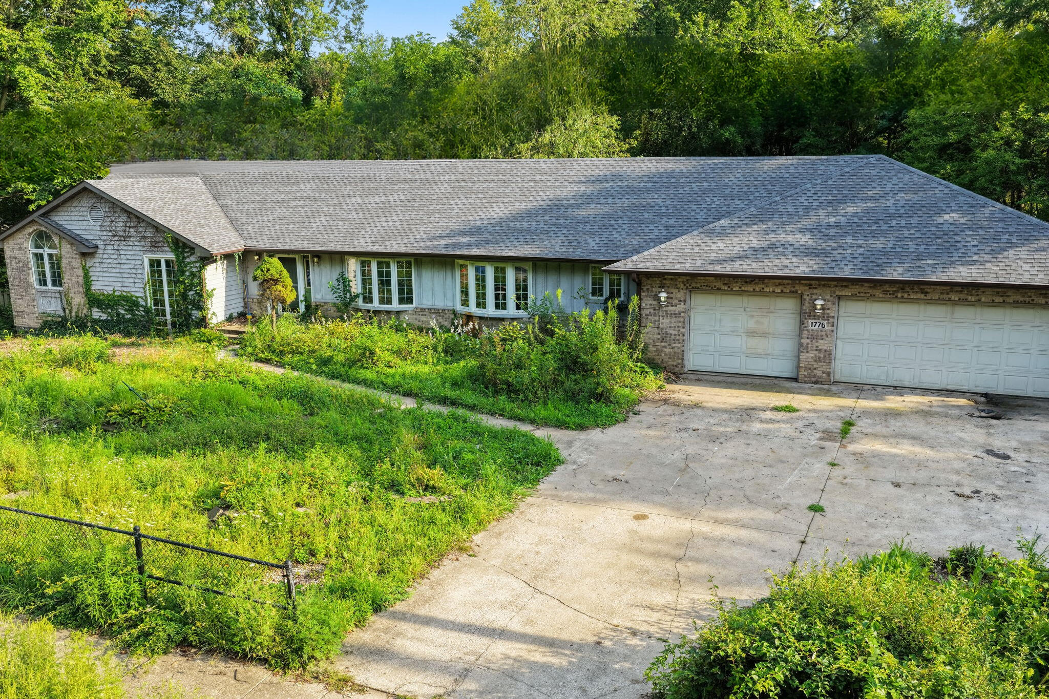 1776 Indian Boundary Road — photo