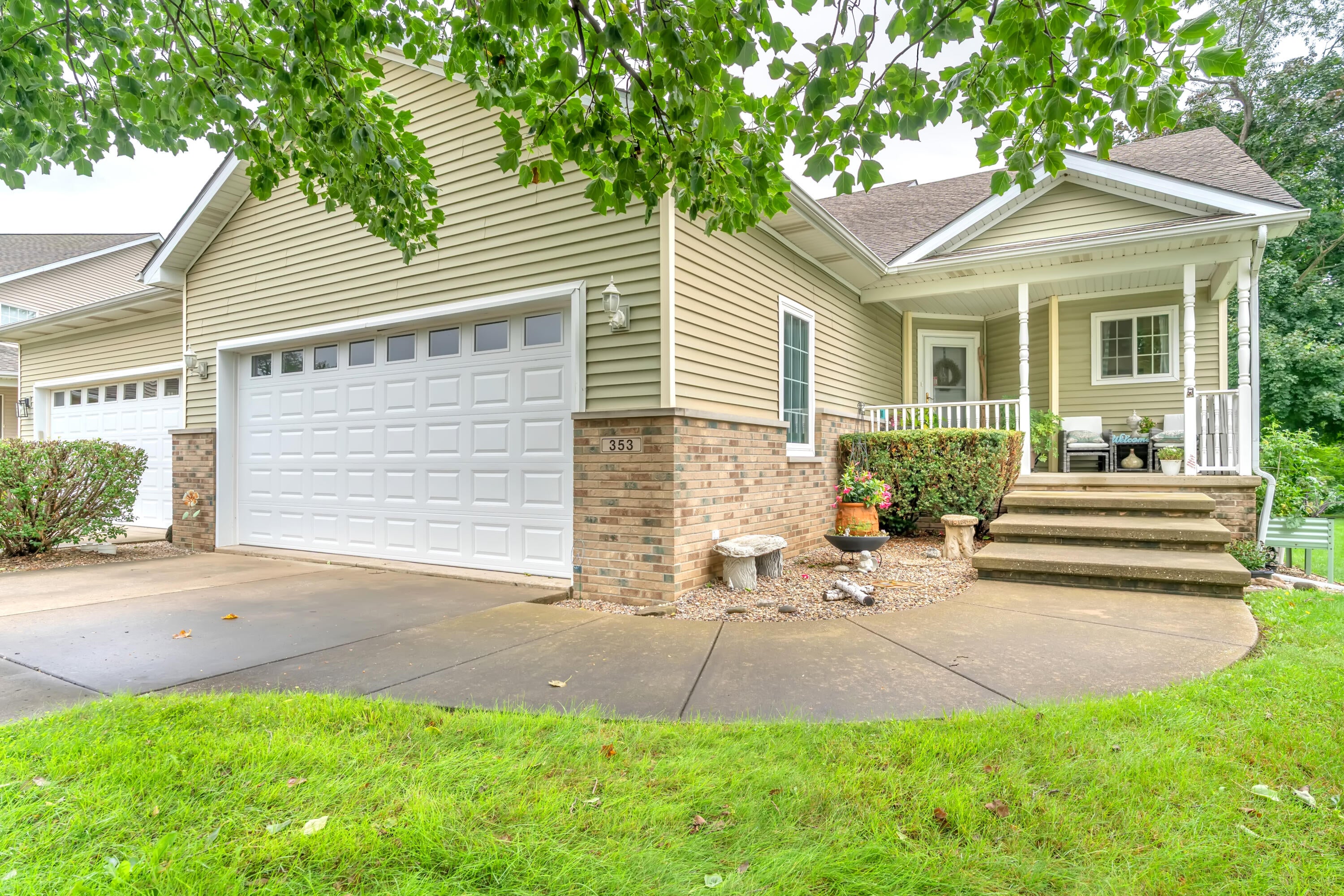 353 Taylor Lane — photo