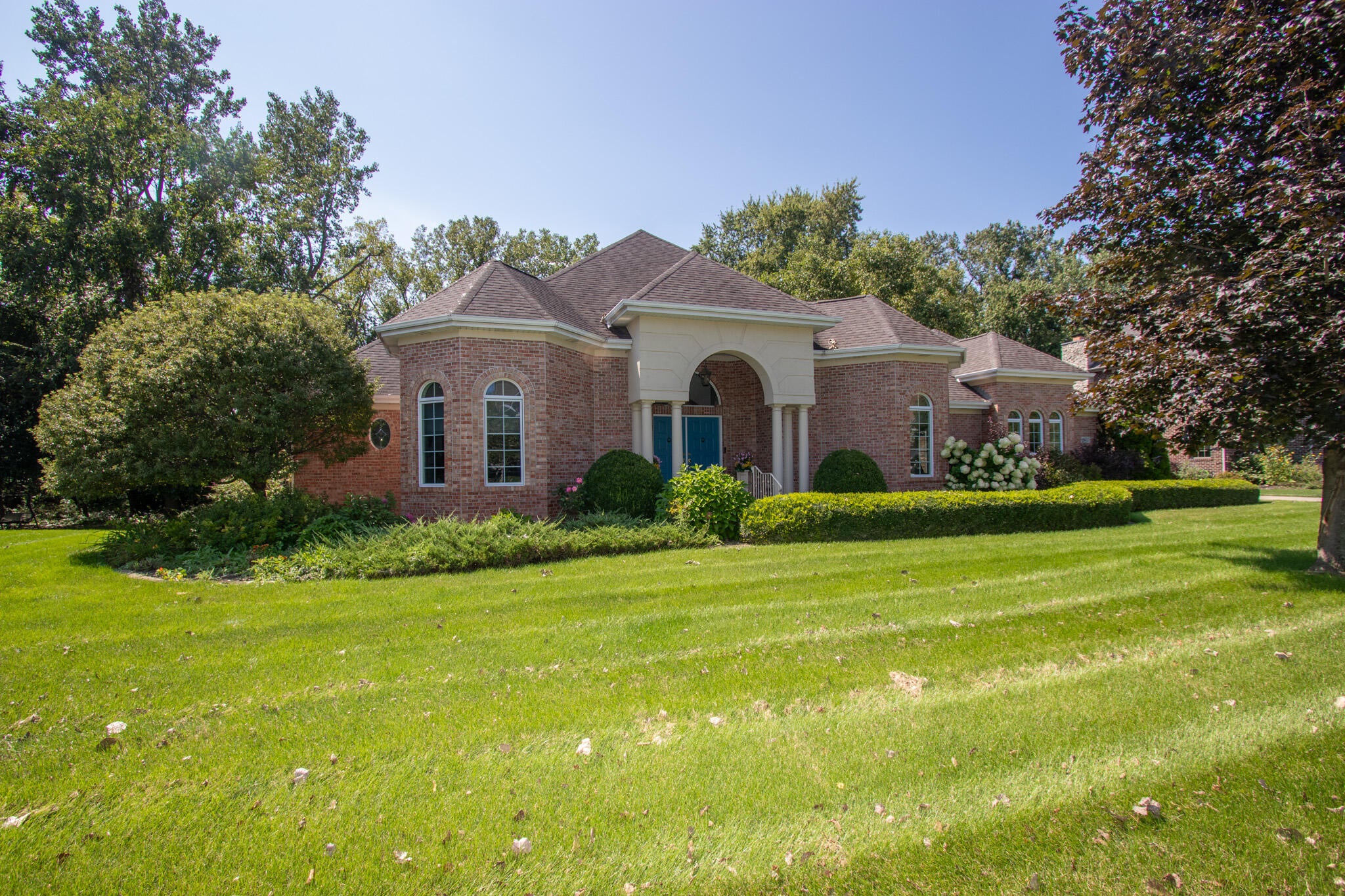 1910 Catkin Circle — photo
