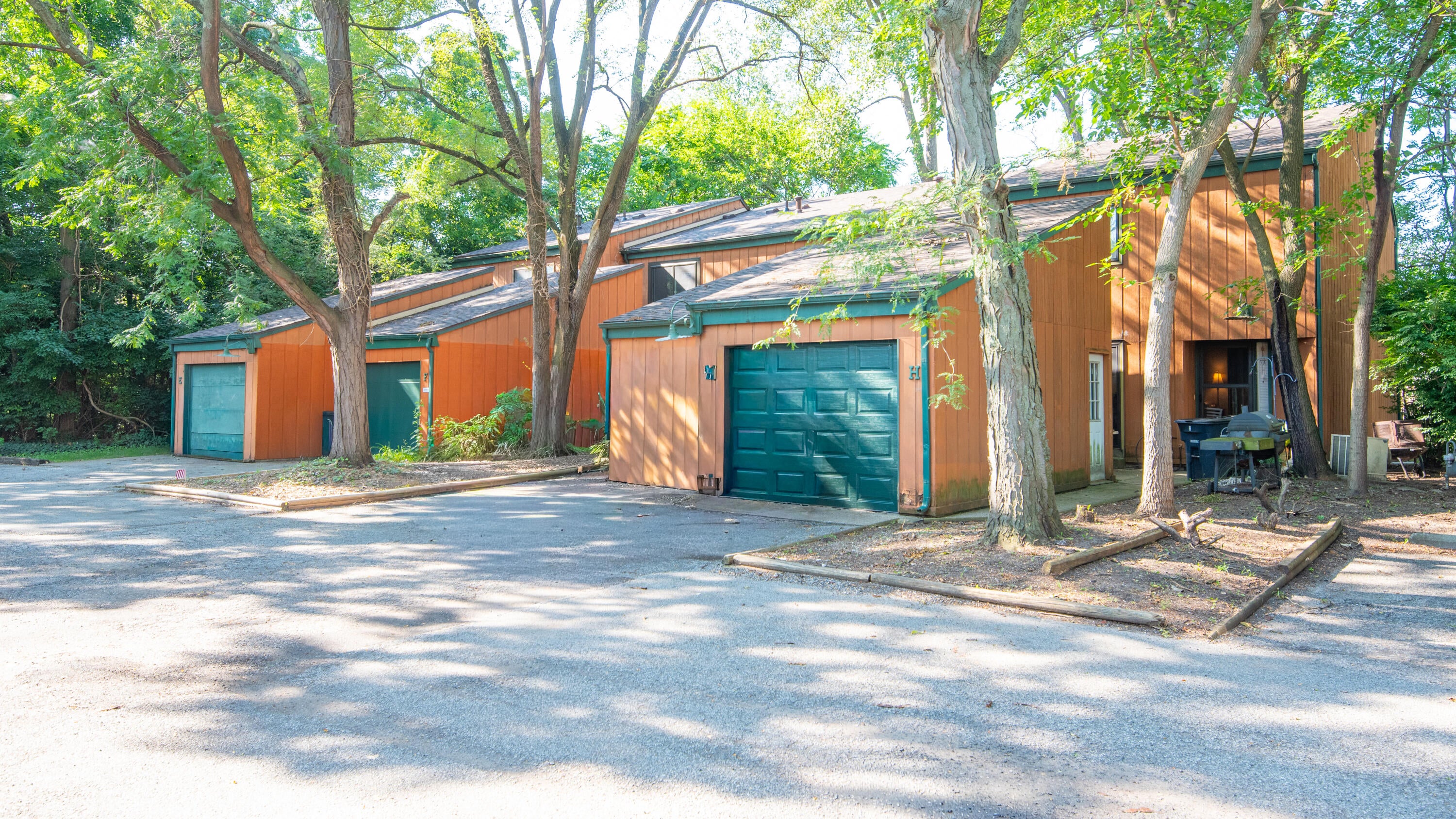 506 E Coolspring Avenue F — photo