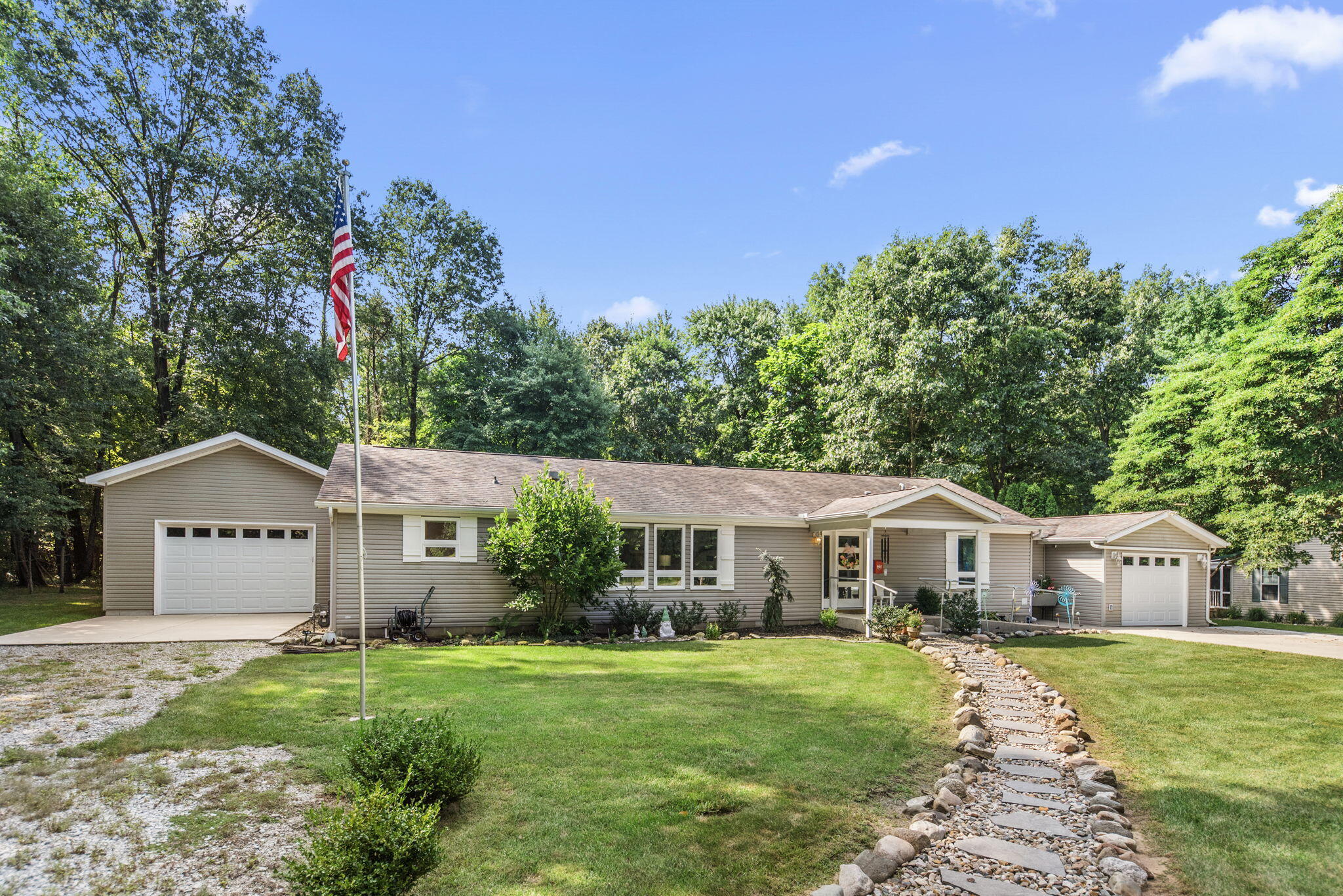 10935 Anchor Drive — photo