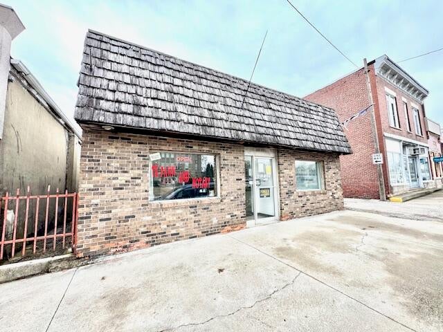 52 E Washington Street — photo