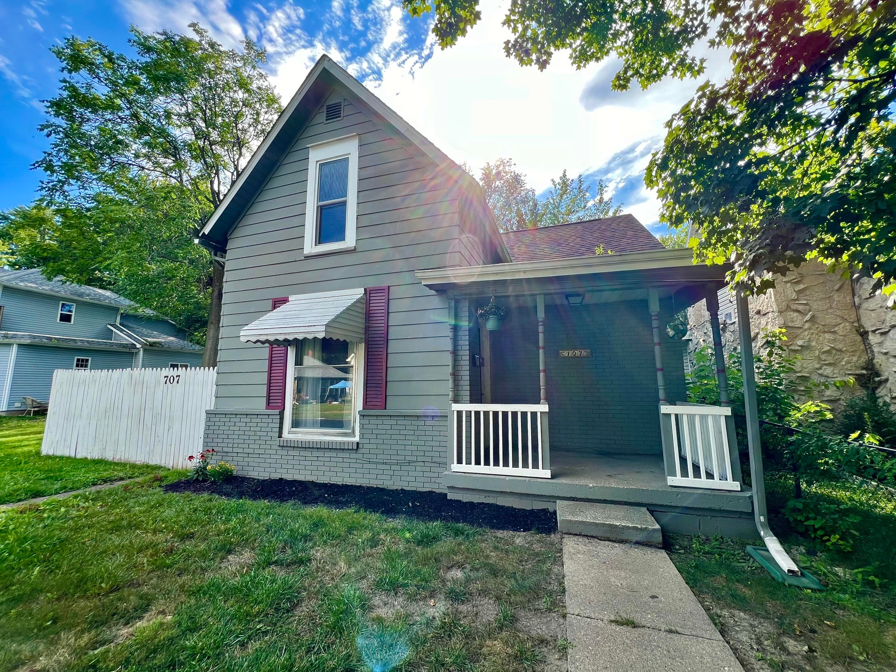 707 S Brandon — photo