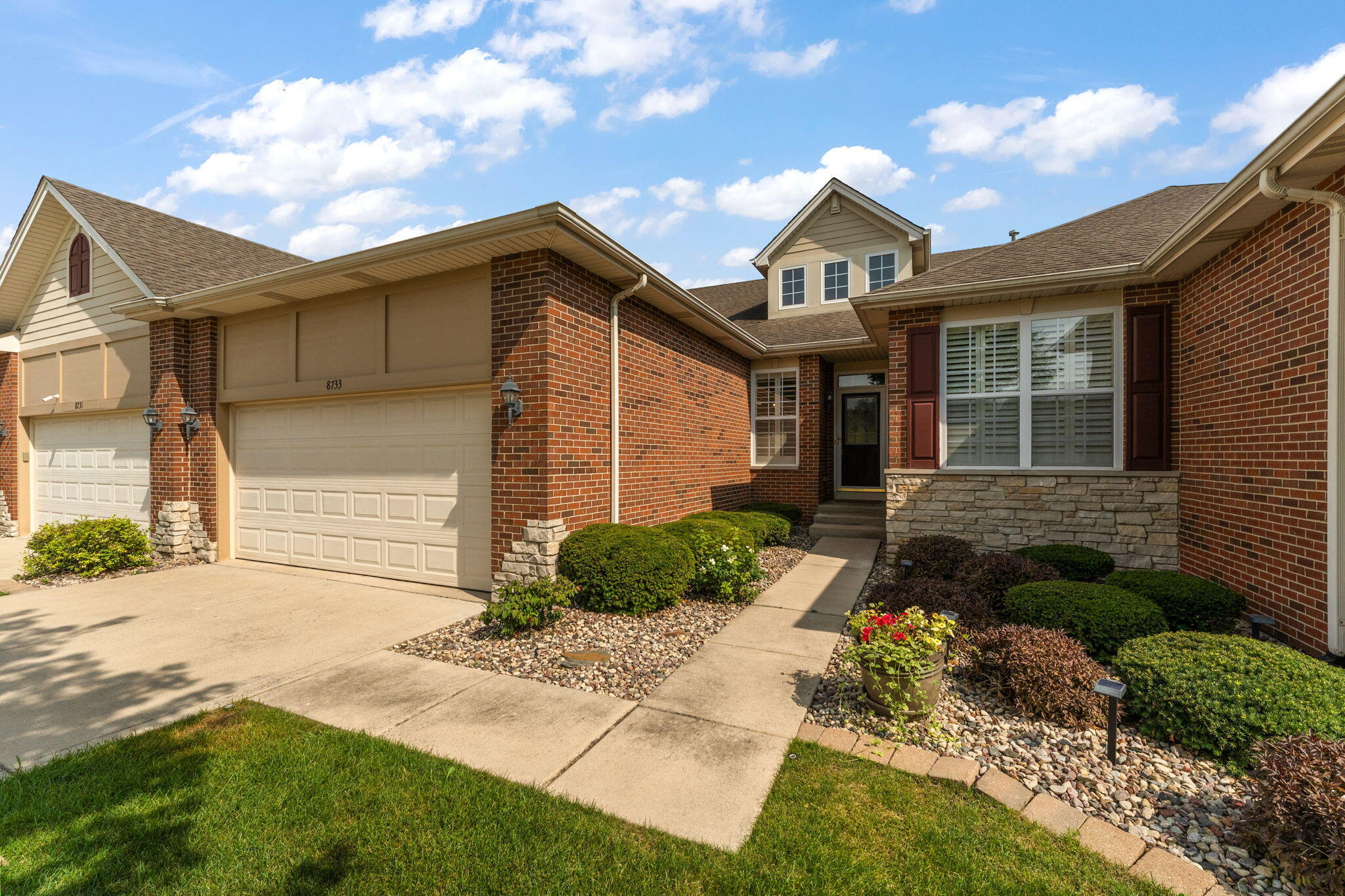 8733 Forest Glen Court — photo