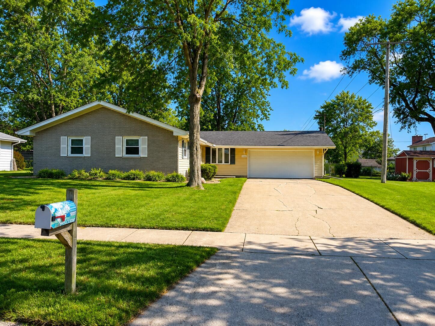111 Sherwood Drive — photo