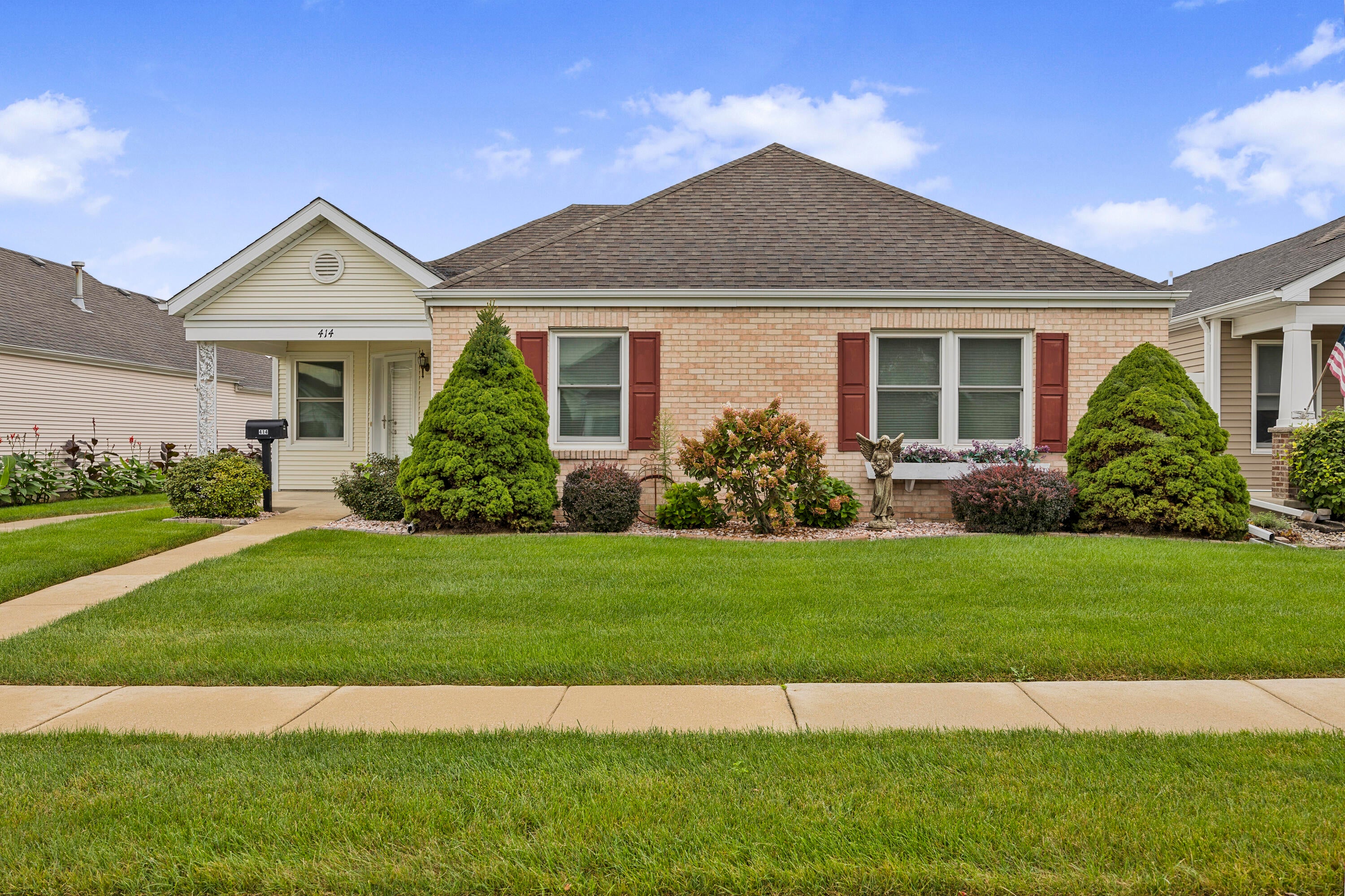 414 Greenbrier Lane — photo