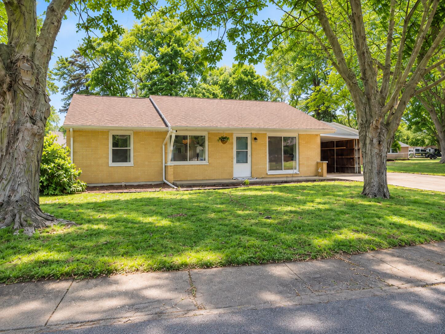 1609 Maple Garden Drive — photo