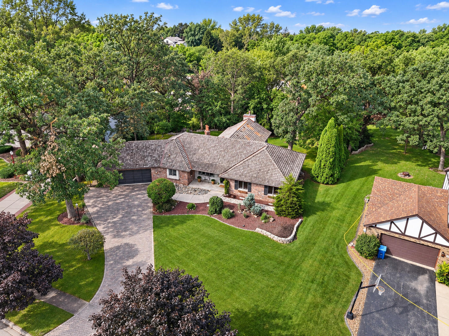 9894 W Oakridge Drive — photo