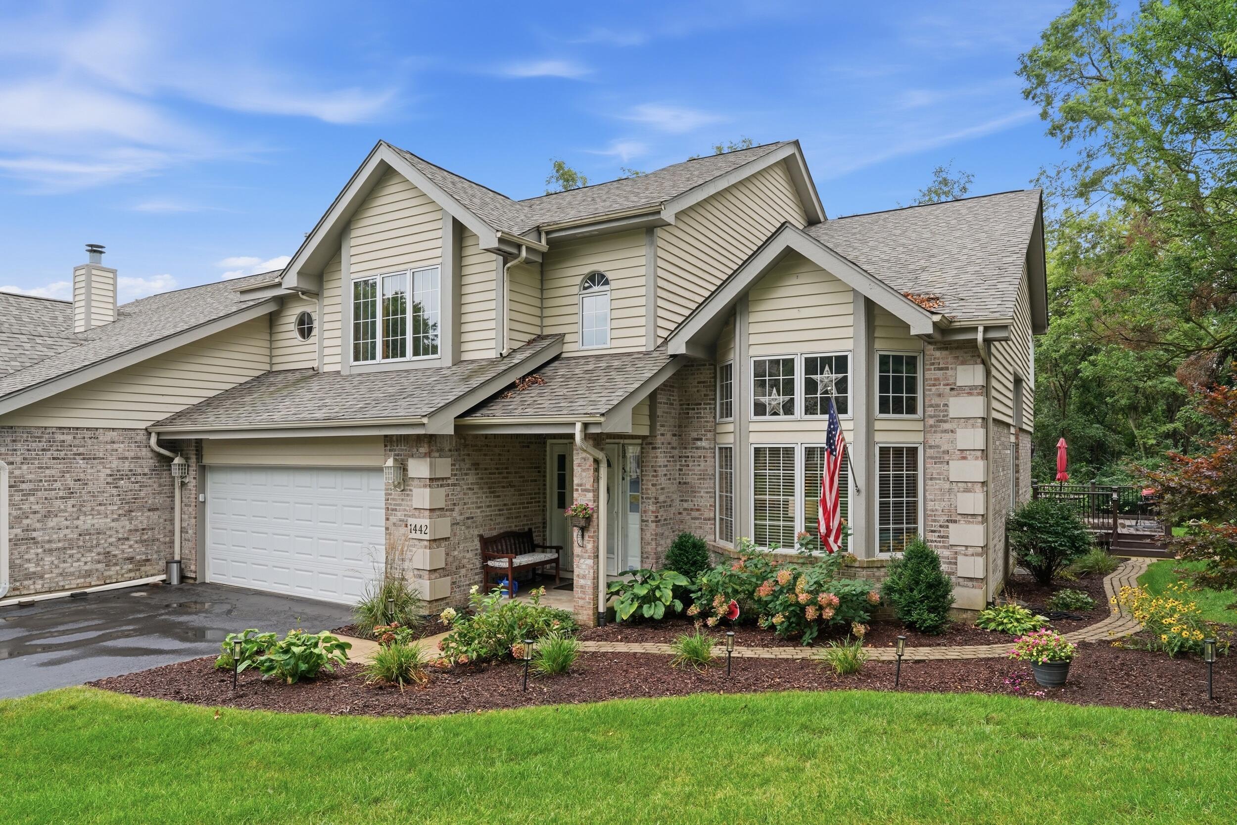 1442 Carriage Oaks Court — photo